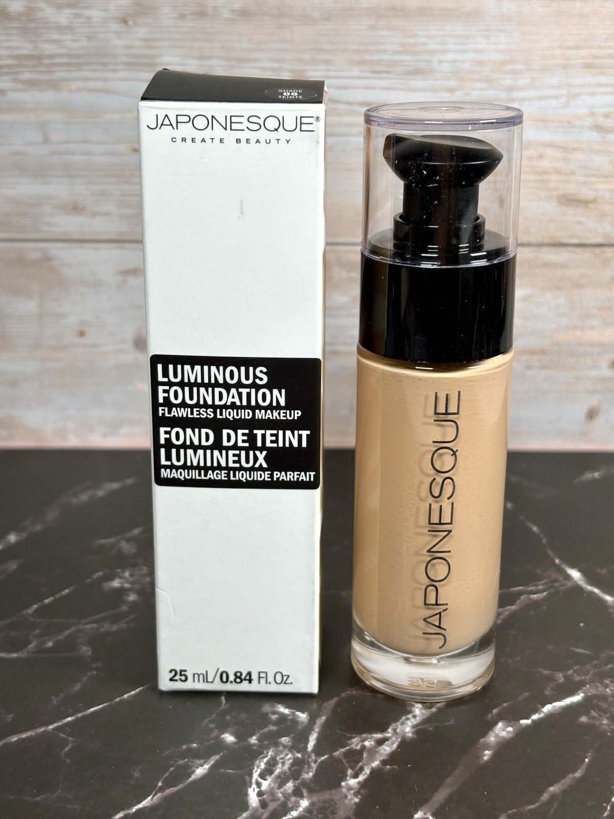 JAPONESQUE Luminous Foundation Liquid Luminous Flawless Buildable Shade 06 0.84