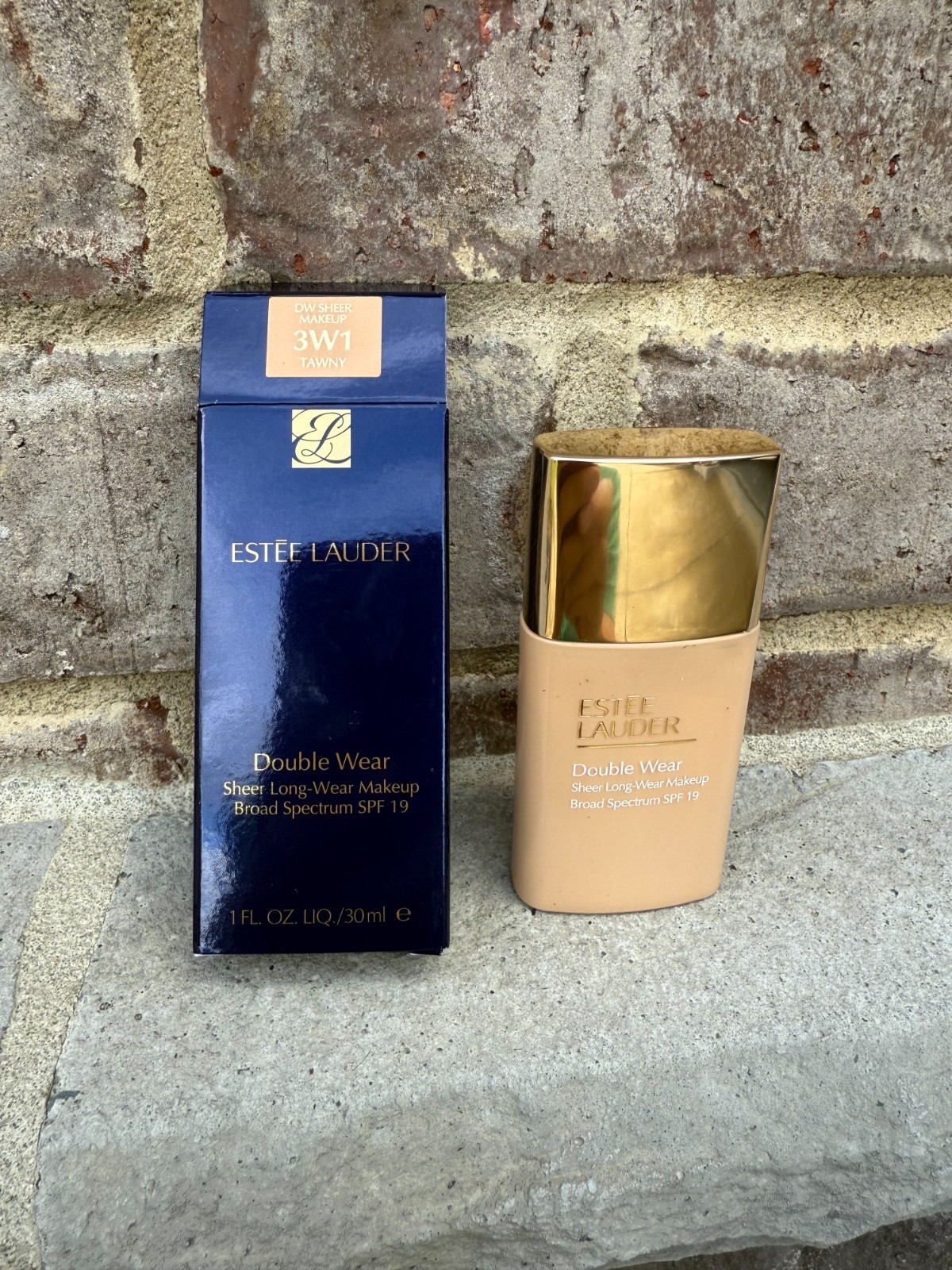 Estee Lauder Double Wear Sheer Long-Wear Makeuo 1oz spf19,pick your shade