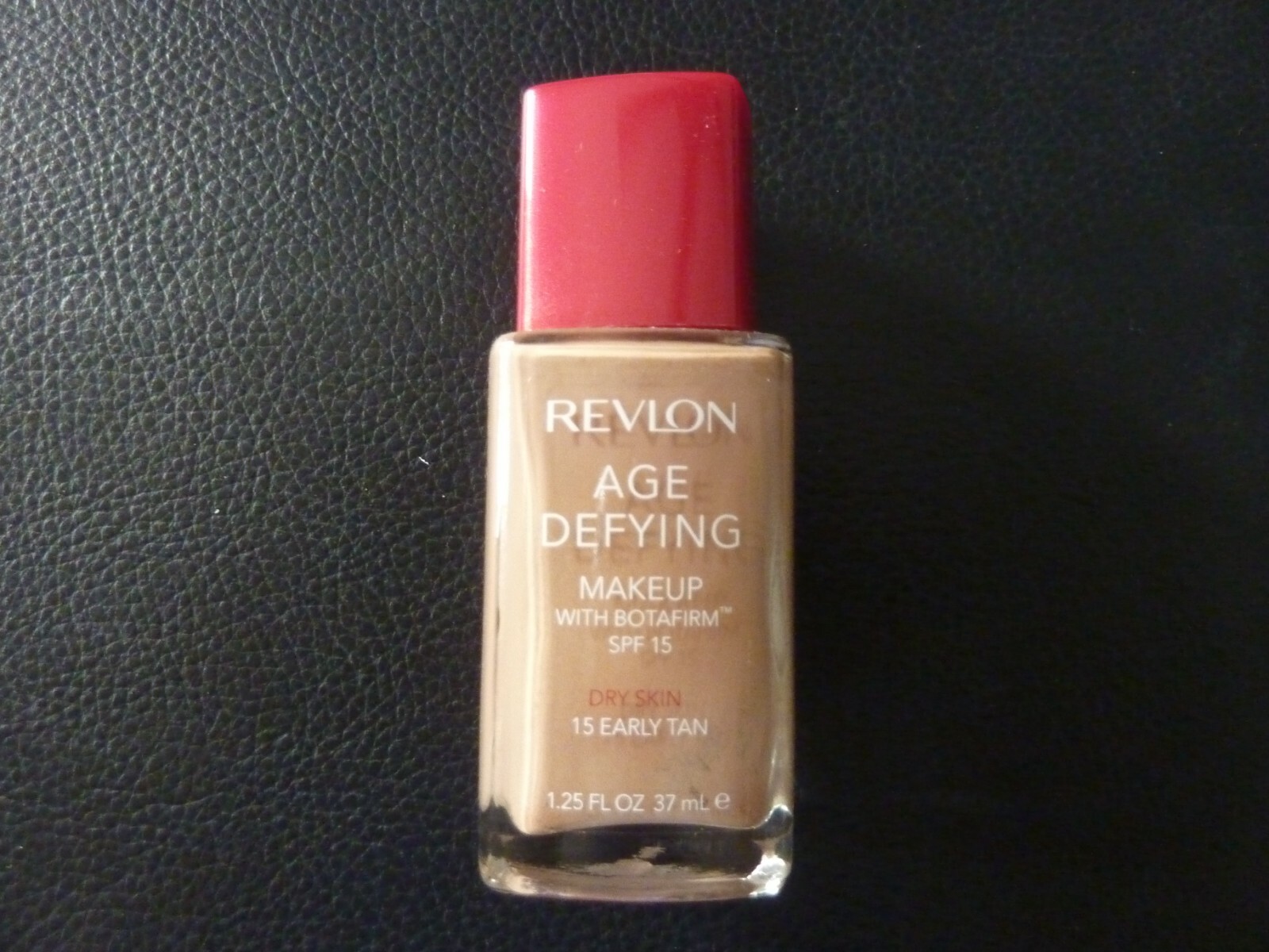 Revlon Age Defying Liquid Makeup / Foundation – EARLY TAN #15 -DRY- Read Descrip