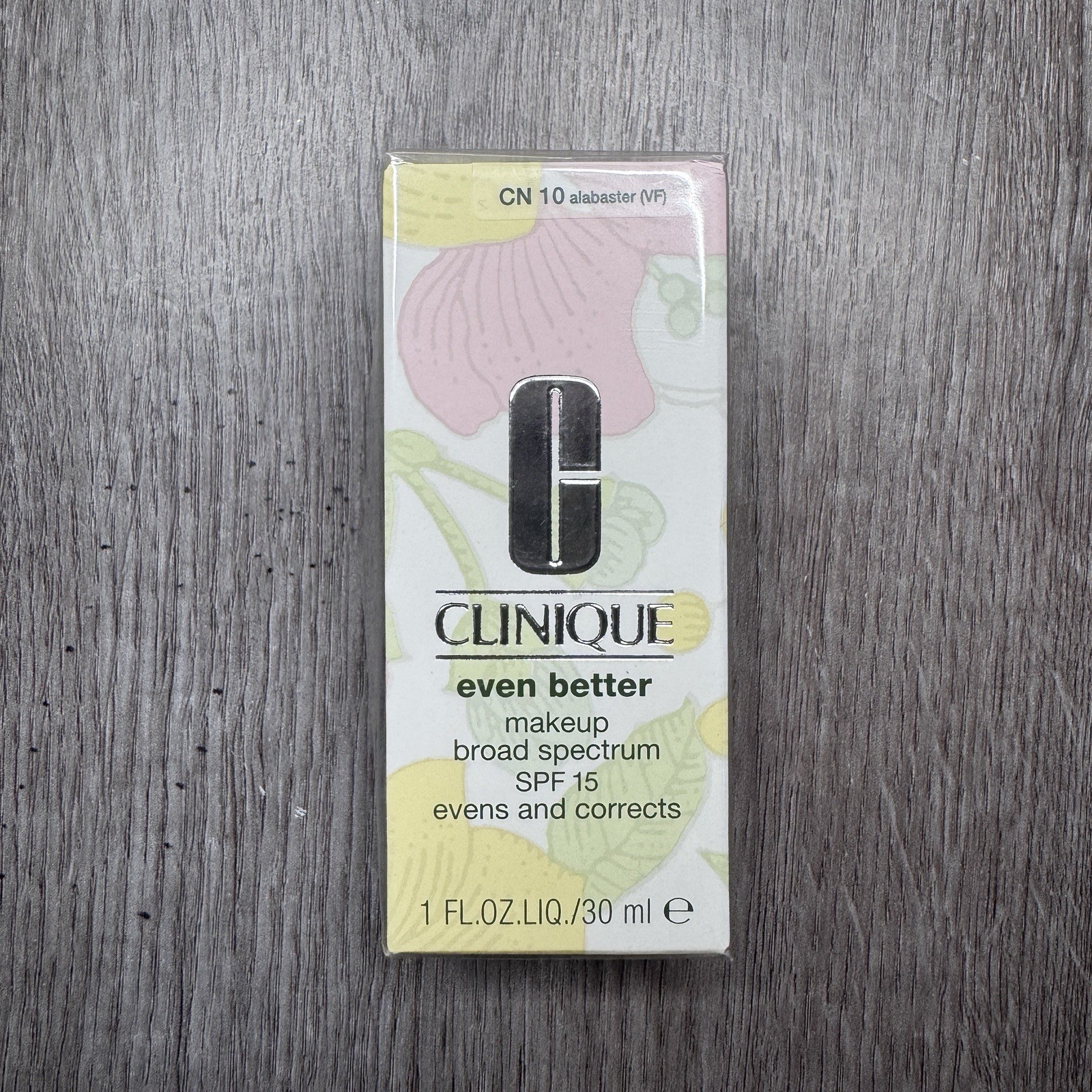 Clinique Even Better Makeup Even and Corrects Foundation SPF15 CN10 Alabaster