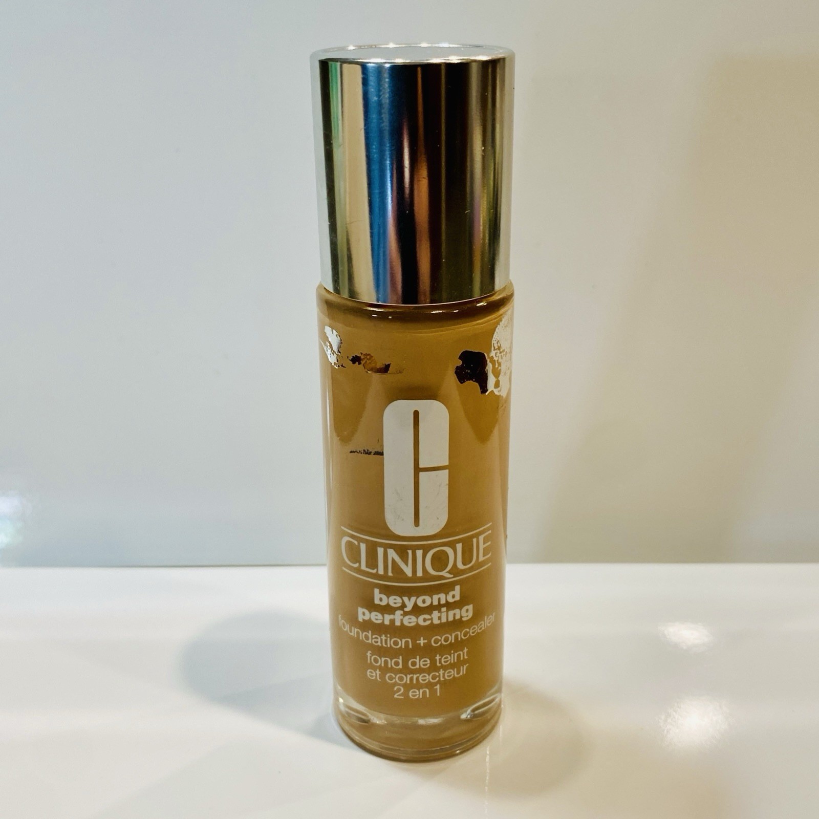 CLINIQUE PERFECTING FOUNDATION + CONCEALER CN40 CREAM CHAMOIS 1 OZ *SOME SPILLED