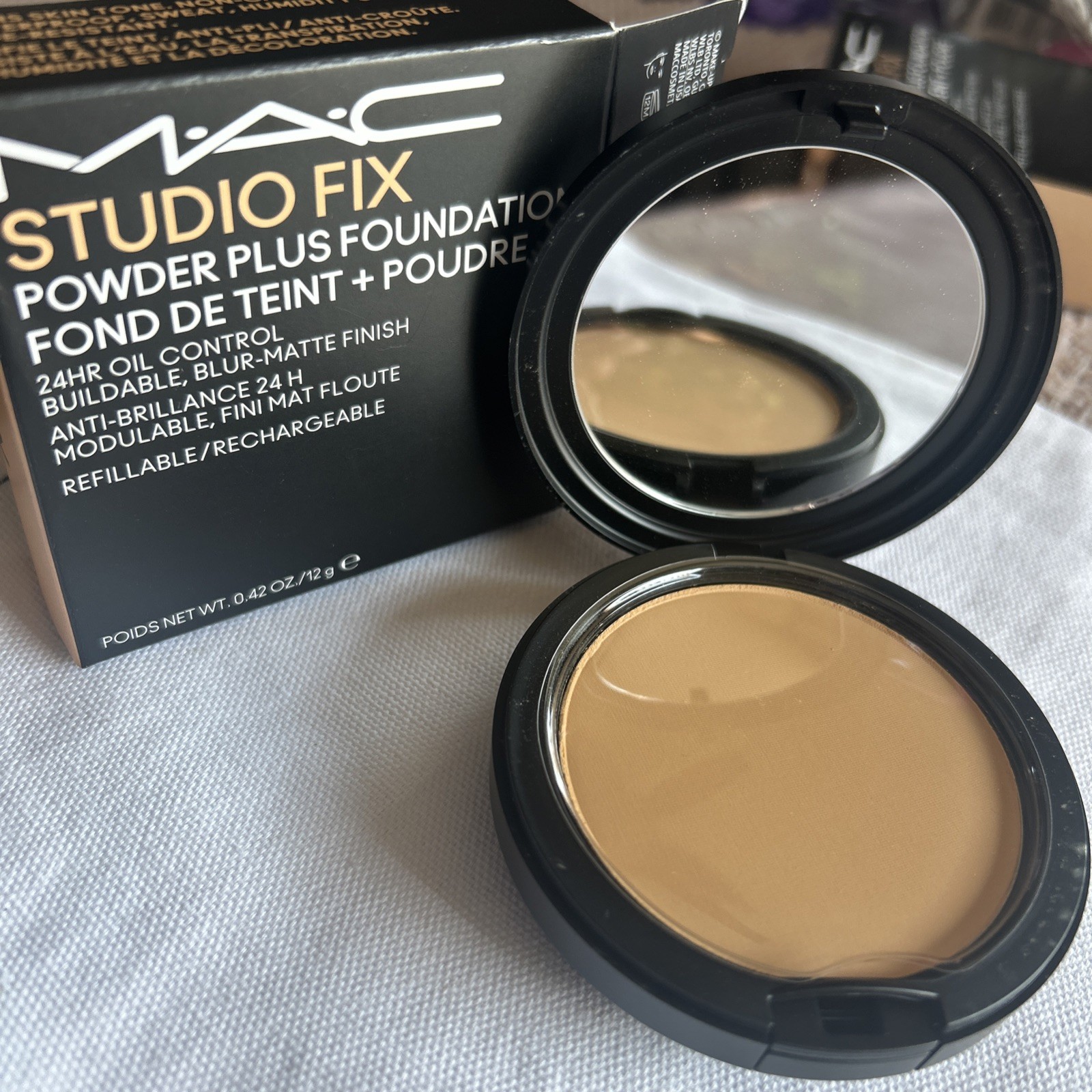 MAC Studio Fix Powder Plus Foundation – NC17 (New Formula)