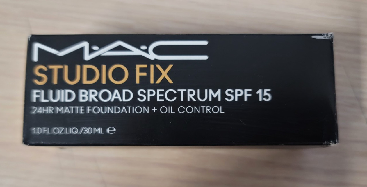 M.A.C Cosmetics Studio Fix Fluid SPF 15 24HR Matte Foundation+Oil Control – NC38