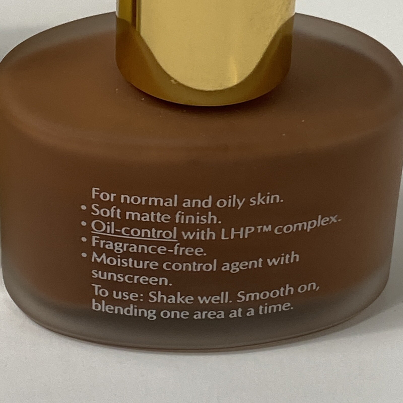 Estee Lauder Demi-Matte Makeup Oil Free Cocoa #16 Size 35 ml /1.25 oz New RARE