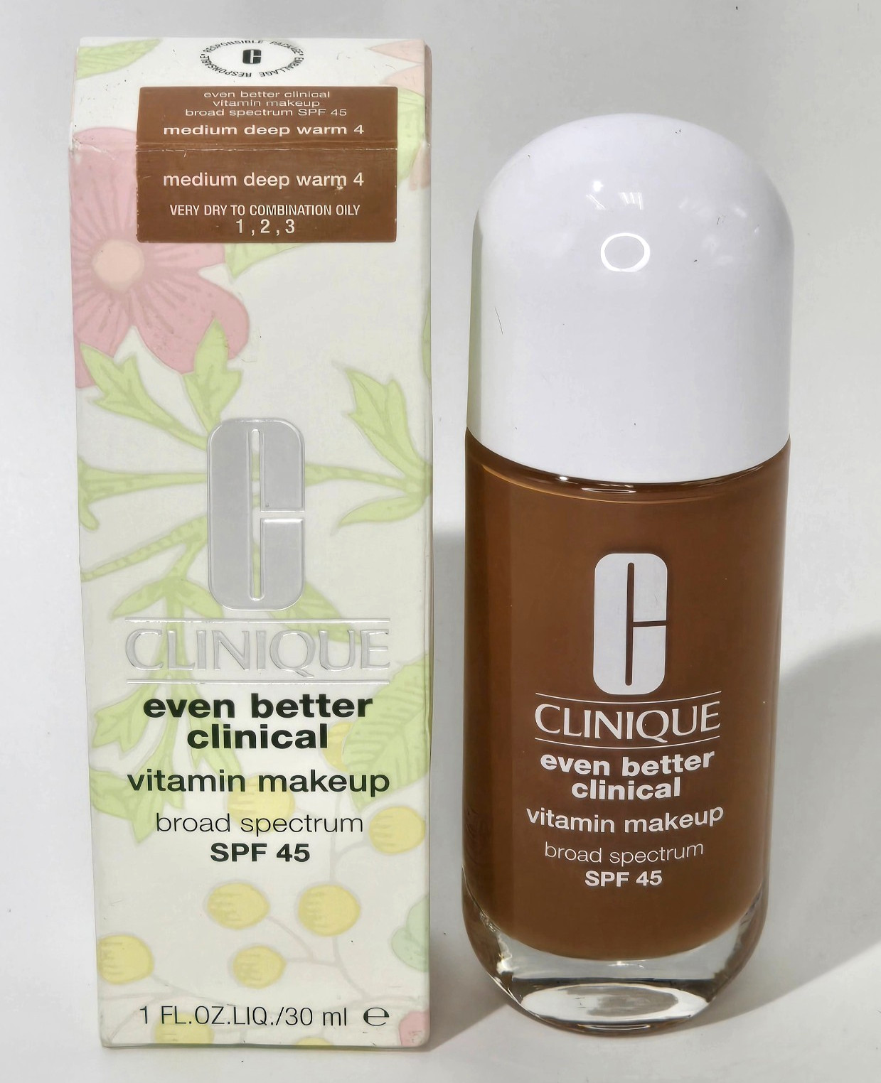 Clinique Even Better Clinical Vitamin Makeup Foundation -Deep Warm 4 *BB 07/26*