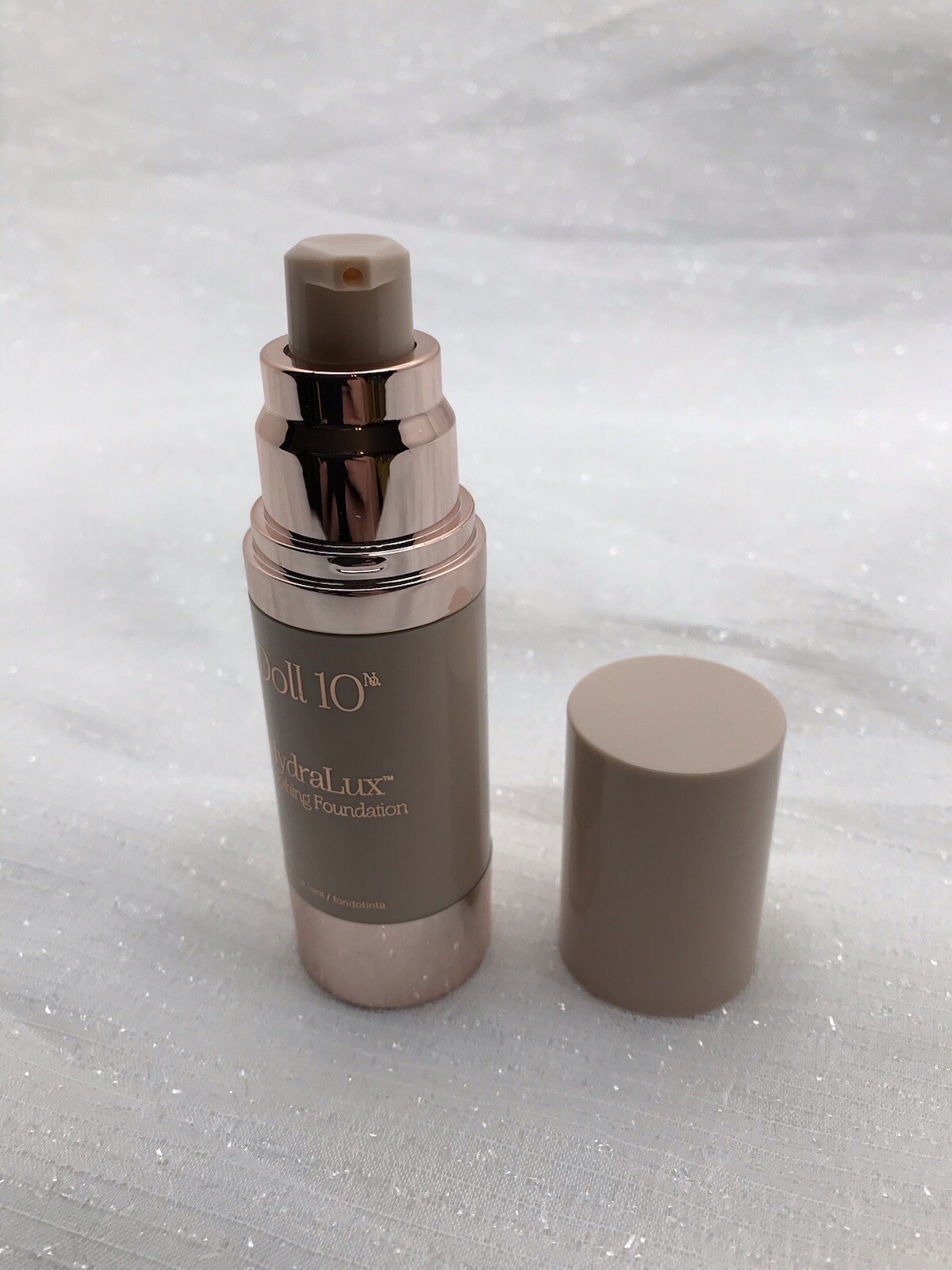 Doll 10 Hydralux Smoothing Foundation in Shade TAN 1.0 oz 30ml NEW AS PICTURED