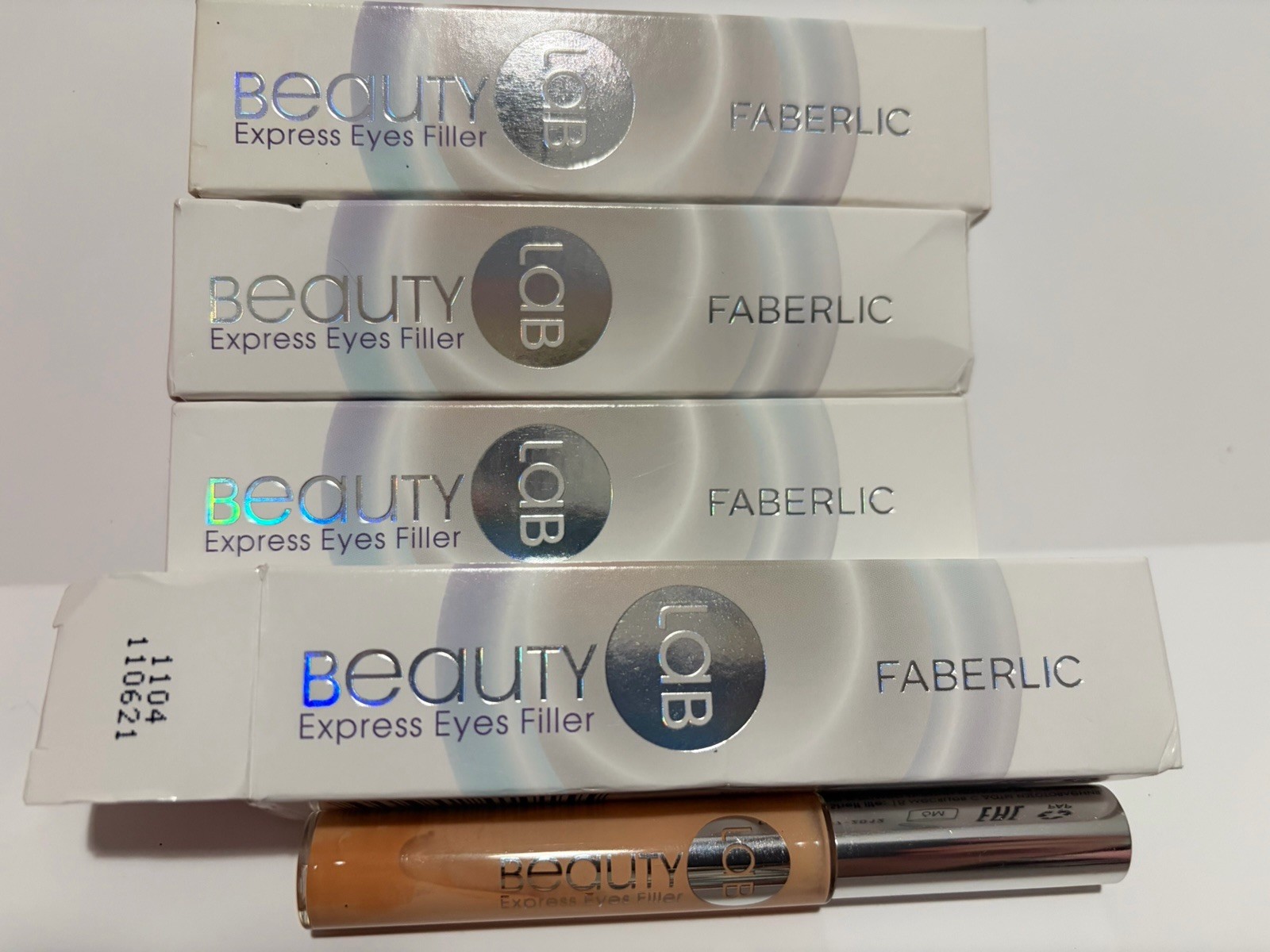 Lot of 4 NEW FABERLIC Beautylab Express Eyes Filler (0219)