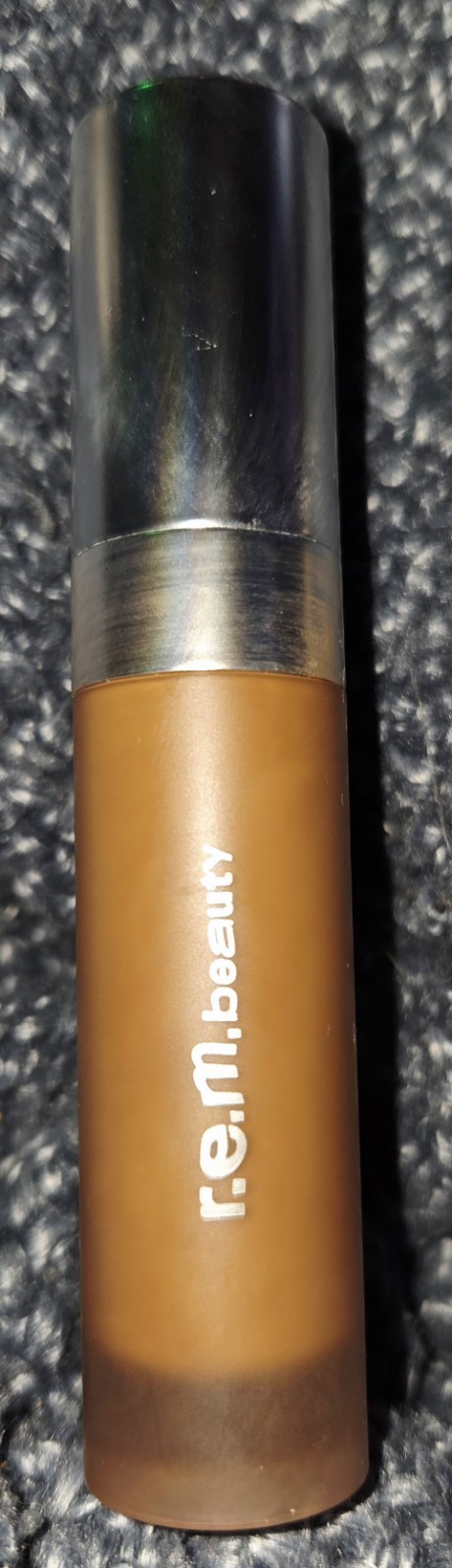 r.e.m. beauty Sweetener Foundation 7G