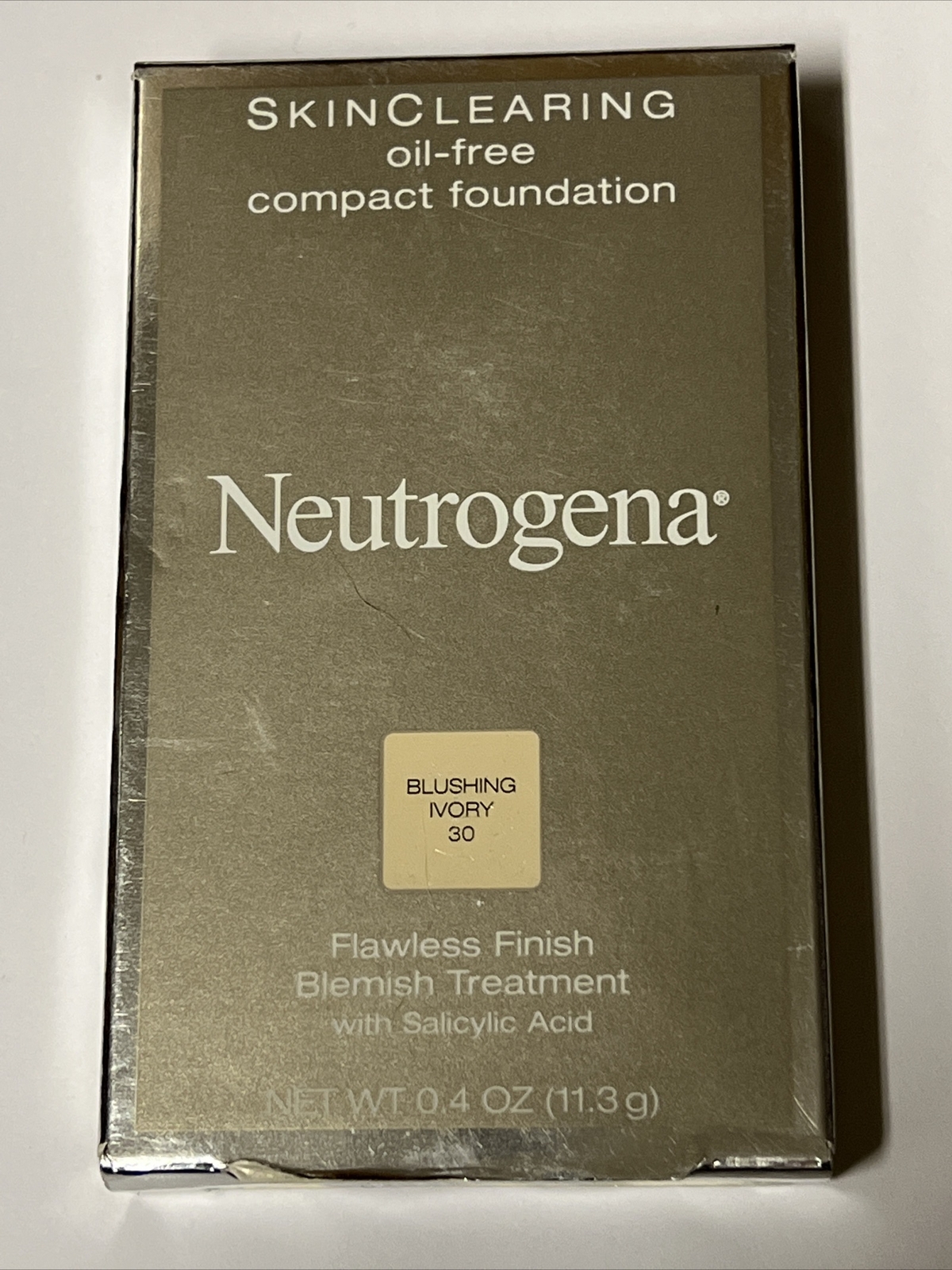 Neutrogena Skin Clearing Compact Foundation, #30 Blushing Ivory