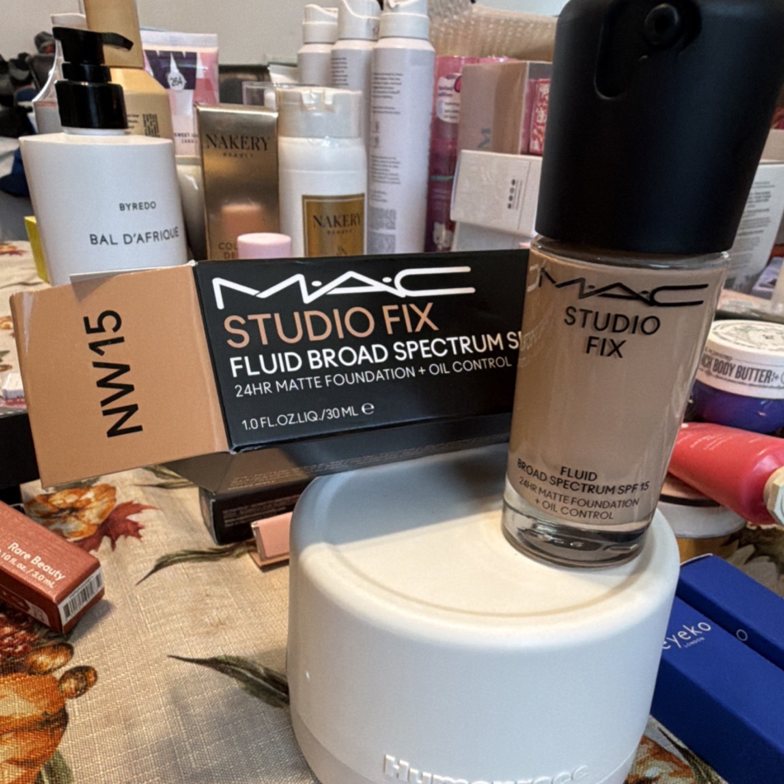 M·A·C Studio Fix Fluid Foundation NW15 SPF 15 Matte Medium-Full 1.0 fl oz NEW