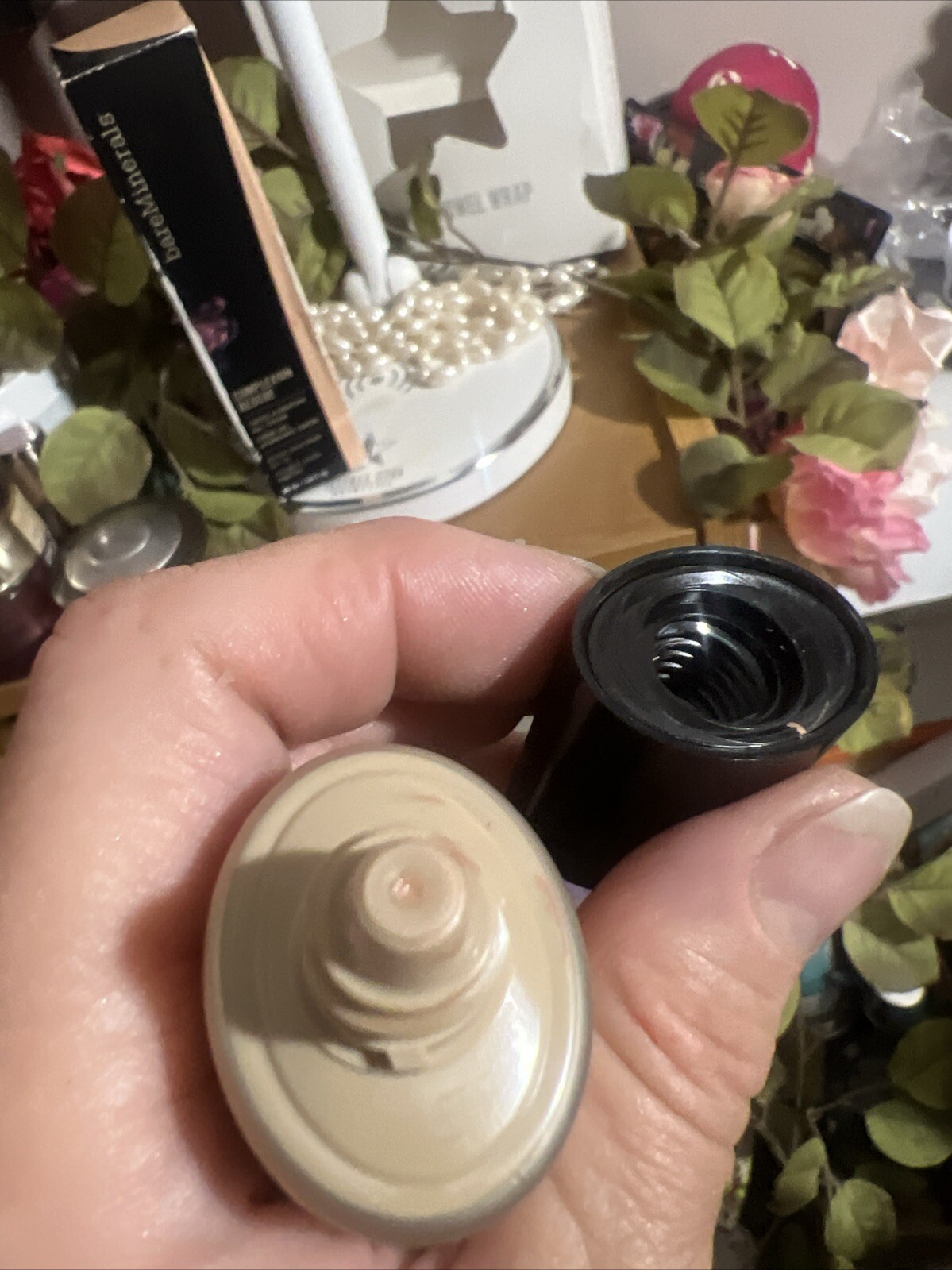 HTF BARE MINERALS ~ COMPLEXION RESCUE TINTED HYDRATING CREAM ~ # 04 SUEDE