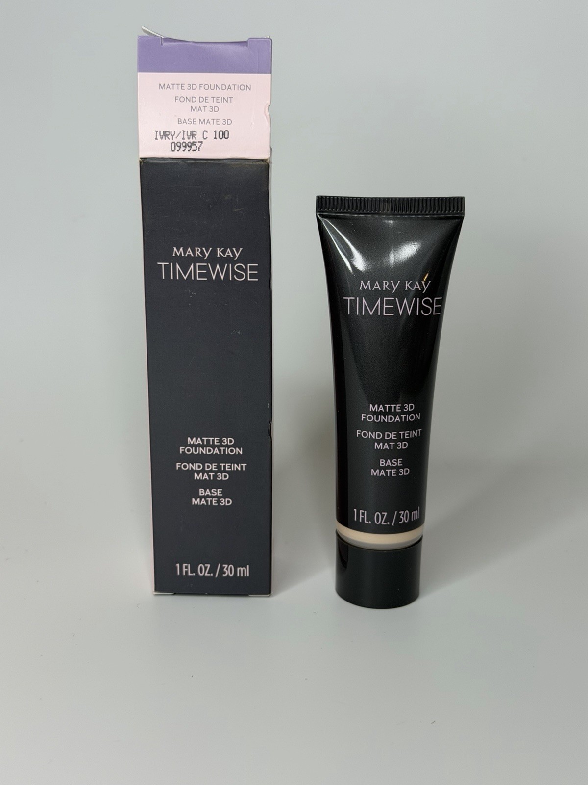 NIB MARY KAY TimeWise Matte 3D Foundation Ivory C 100 #099957 – Full size C100