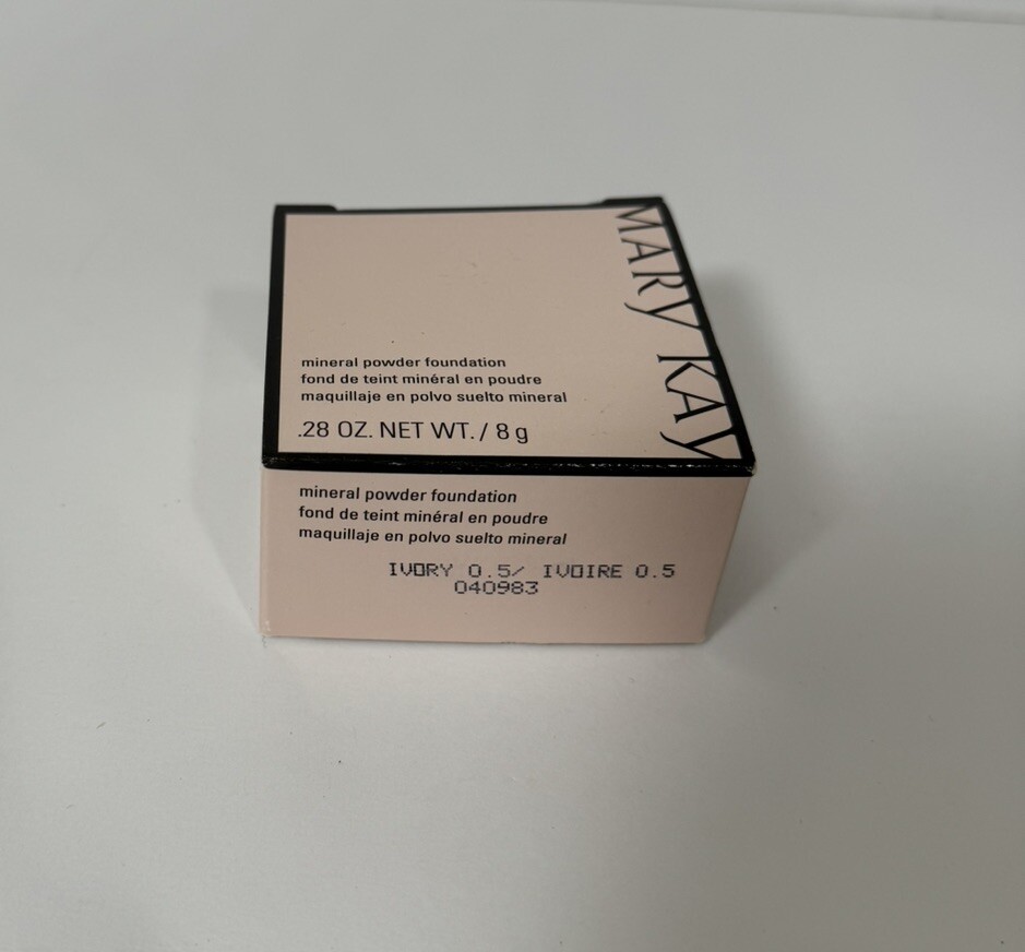 Mary Kay Mineral Powder Foundation Ivory 0.5 Discontinued 040983 HTF NEW