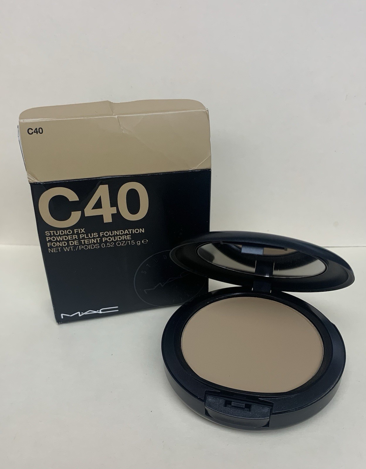 MAC Studio Fix Powder Plus Foundation Shade -C40-0.52oz/ 15g New In Box