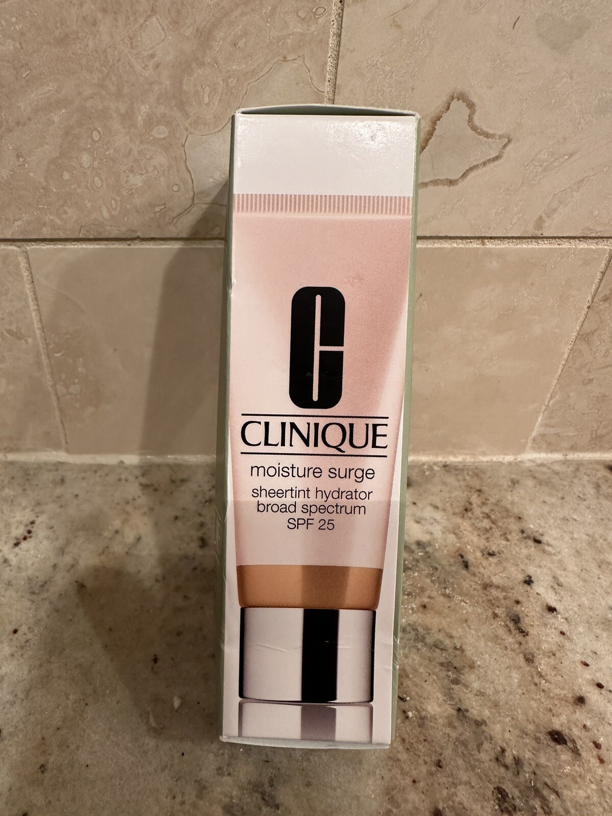 Clinique Moisture Surge Sheertint Hydrator BS/SPF 25 Universal Very Deep 1.4oz