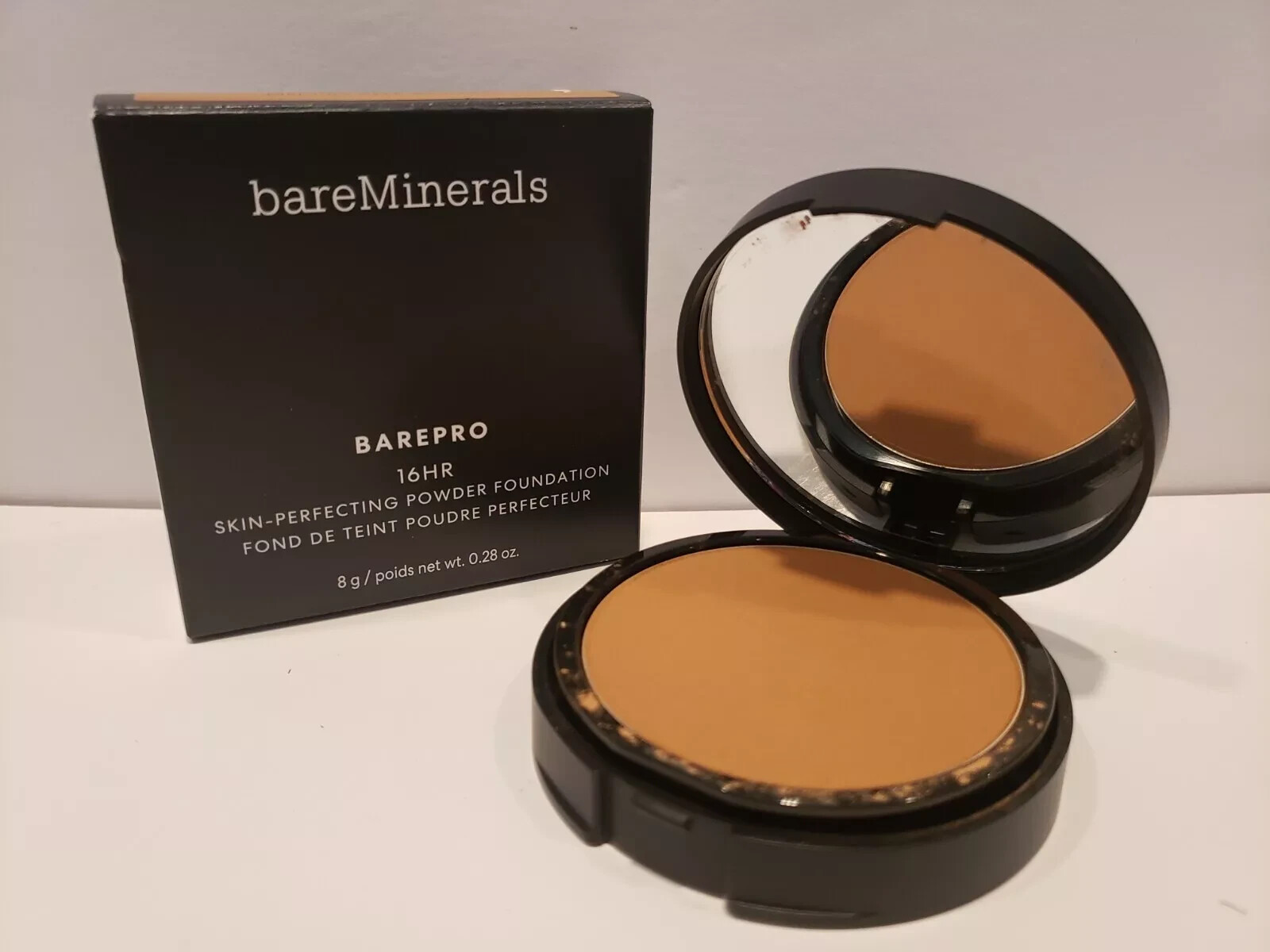 bareMinerals Barepro 24hr Wear Perfecting Powder Foundation MEDIUM DEEP 40 WARM