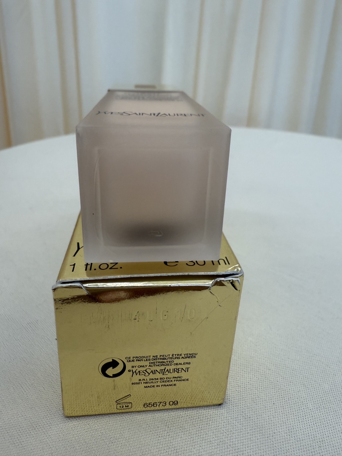 Yves Saint Laurent Radiance Enhancing Flawless Foundation 3 Opal 30ml