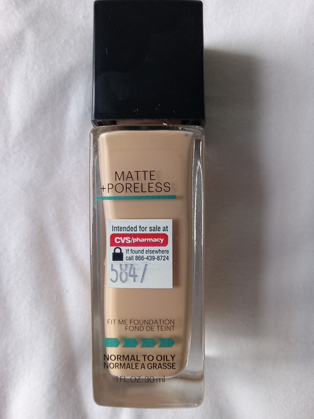 Maybelline Fit Me Foundation 124 Soft Sand Matte + Poreless Normal To Oily Skin