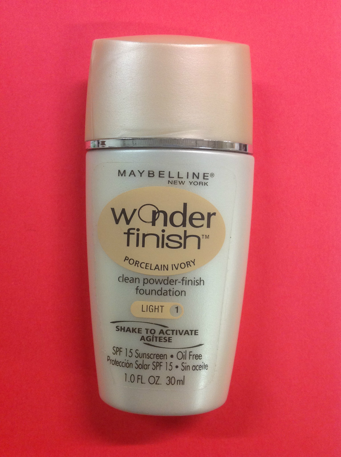 Maybelline Wonder Finish Liquid-to-Powder Foundation Porcelain Ivory (Light-1).