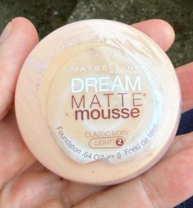 Maybelline DREAM MATTE MOUSSE FOUNDATION CLASSIC IVORY (light 2) READ