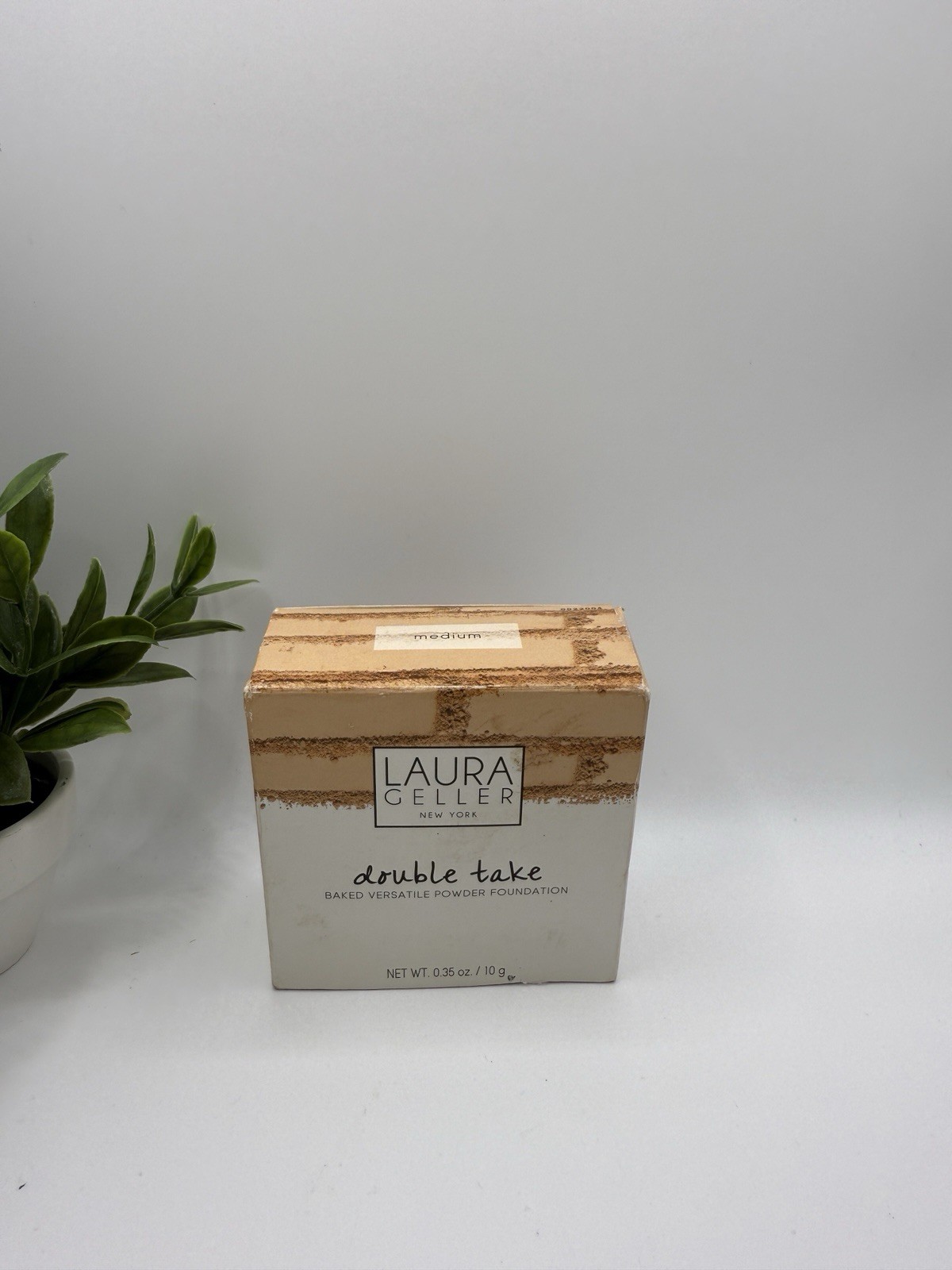 NIB Laura Geller Double Take Baked Versatile Powder Foundation – Medium 0.06 OZ