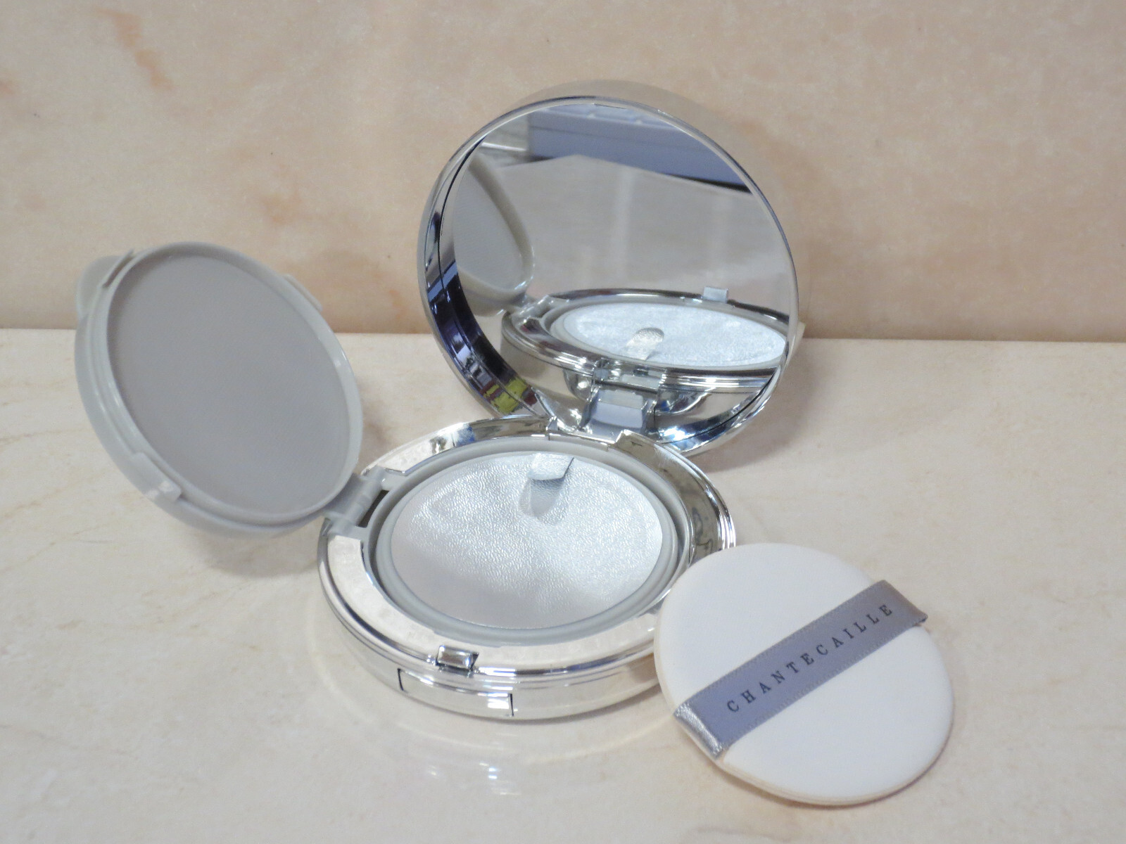 CHANTECAILLE FUTURE SKIN CUSHION SKINCARE FOUNDATION SHADE NUDE 0.42 OZ