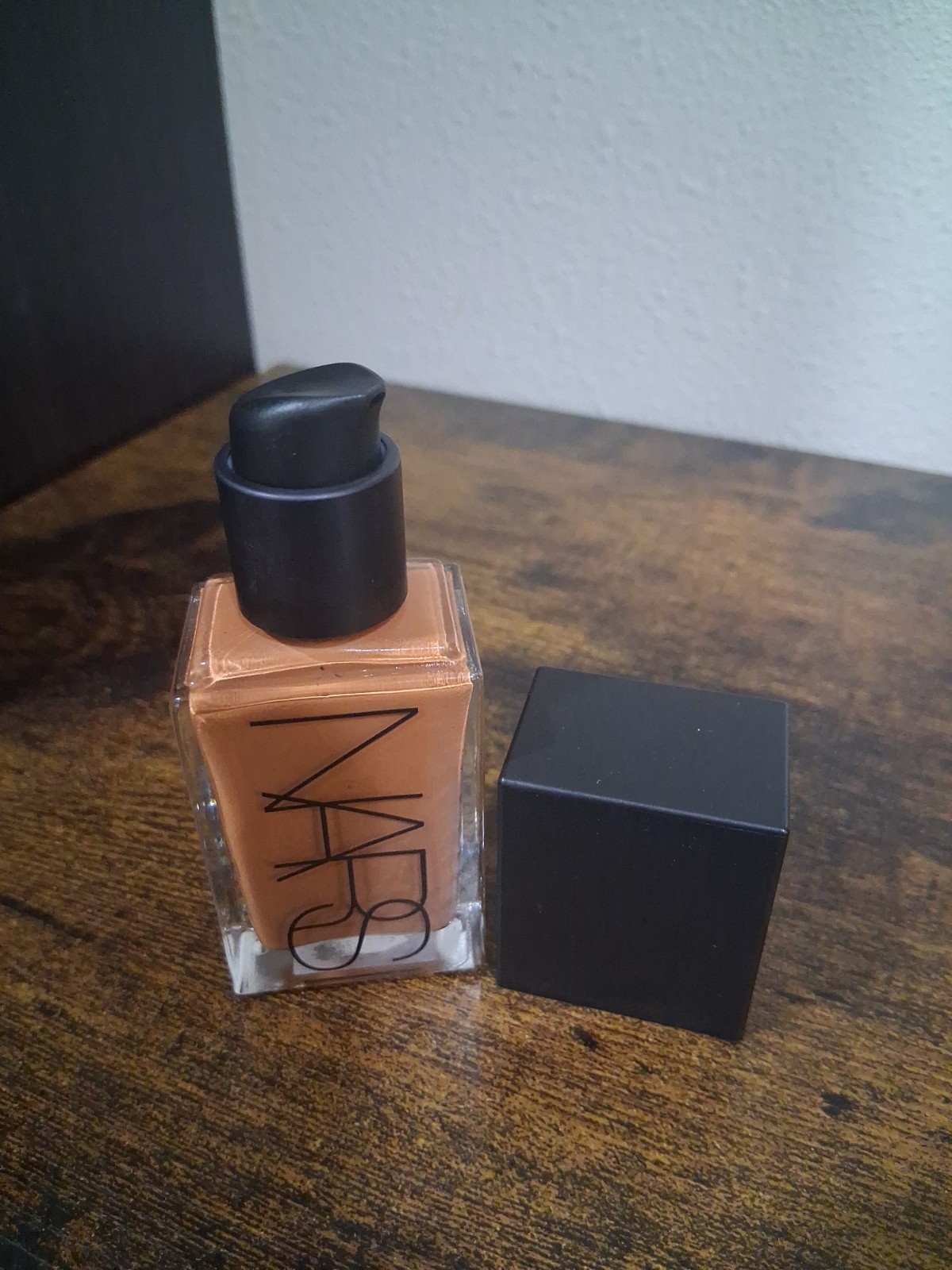 NARS Light Reflecting Foundation Deep 2.5 La Serena 1 fl oz Open Box