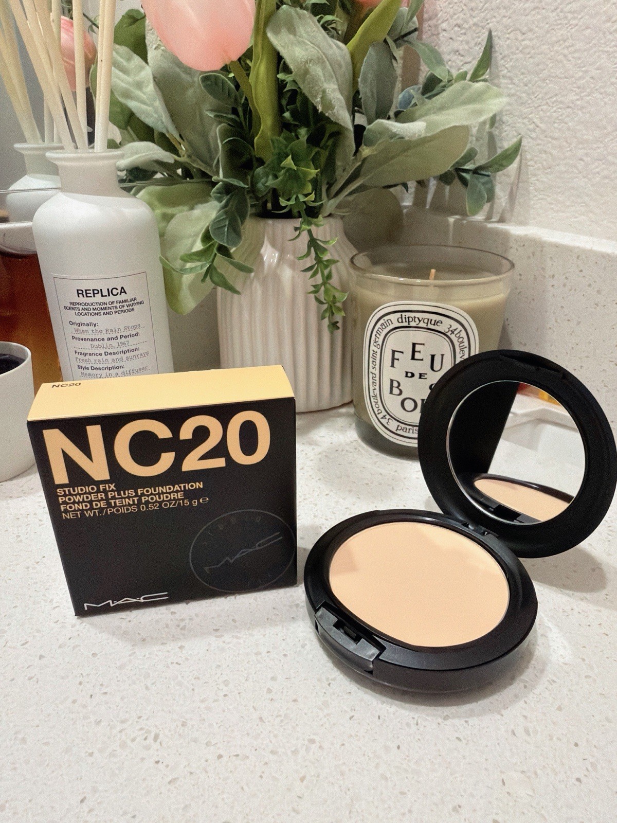 MAC Studio Fix Powder Plus Foundation – NC20 0.52oz NIB