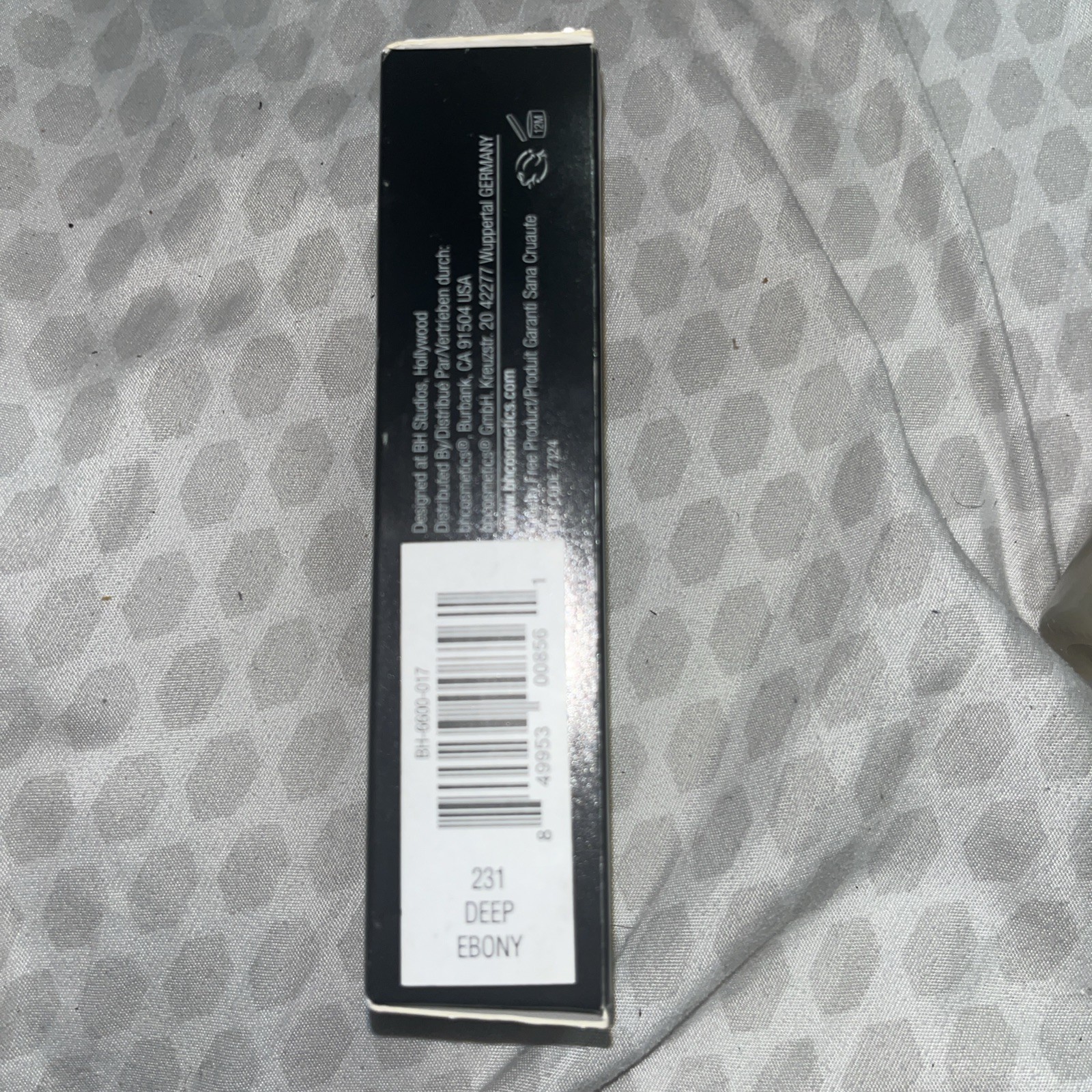 BH Cosmetics Liquid Foundation 231 DEEP EBONY Naturally Flawless *NEW IN BOX*
