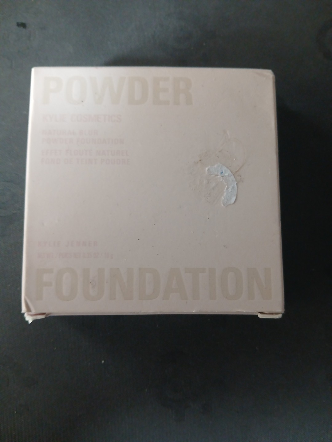 Kylie Cosmetics Natural Blur Powder Foundation In 4C 0.35 Oz NIB