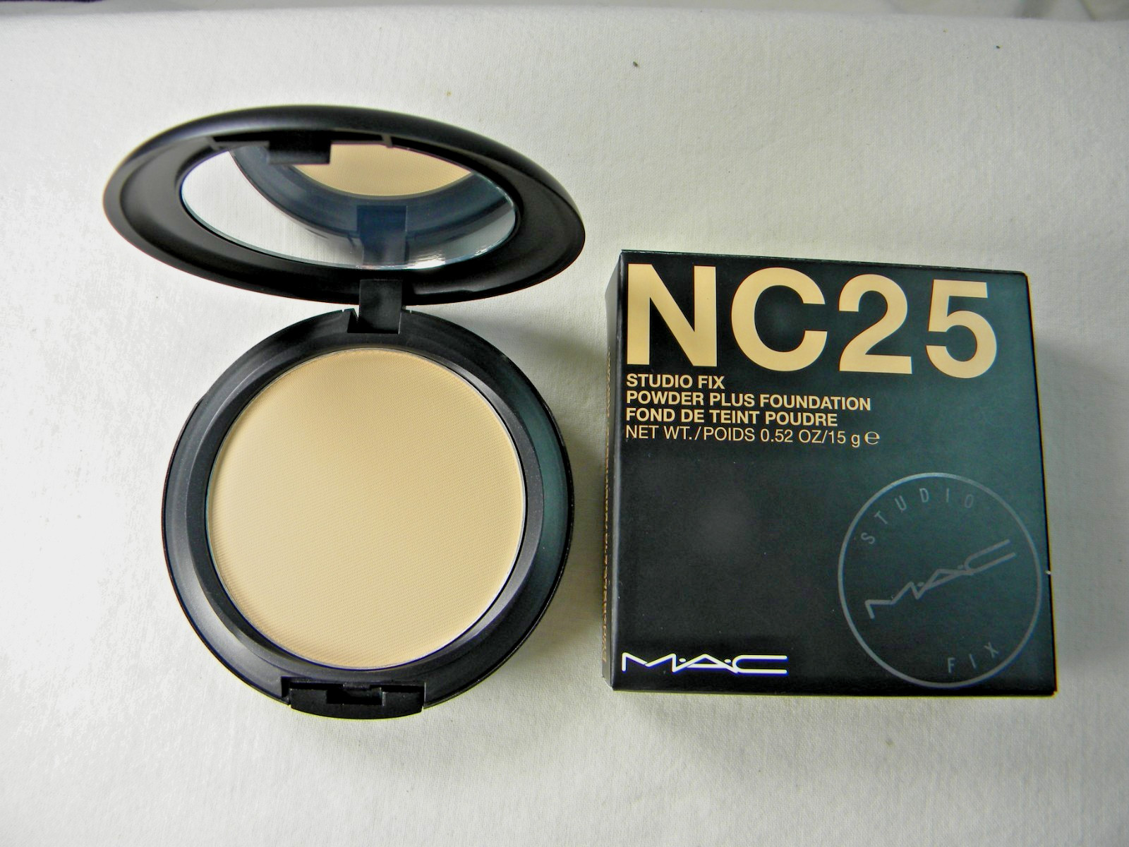 *NIB* NC25 M.A.C STUDIO FIX POWDER FOUNDATION – NC25 0.52oz./15g