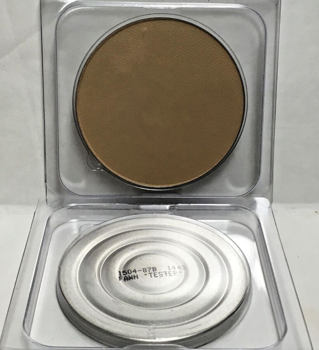 Pack of 2 – New FF Pressed Powder Oil Control FAWN