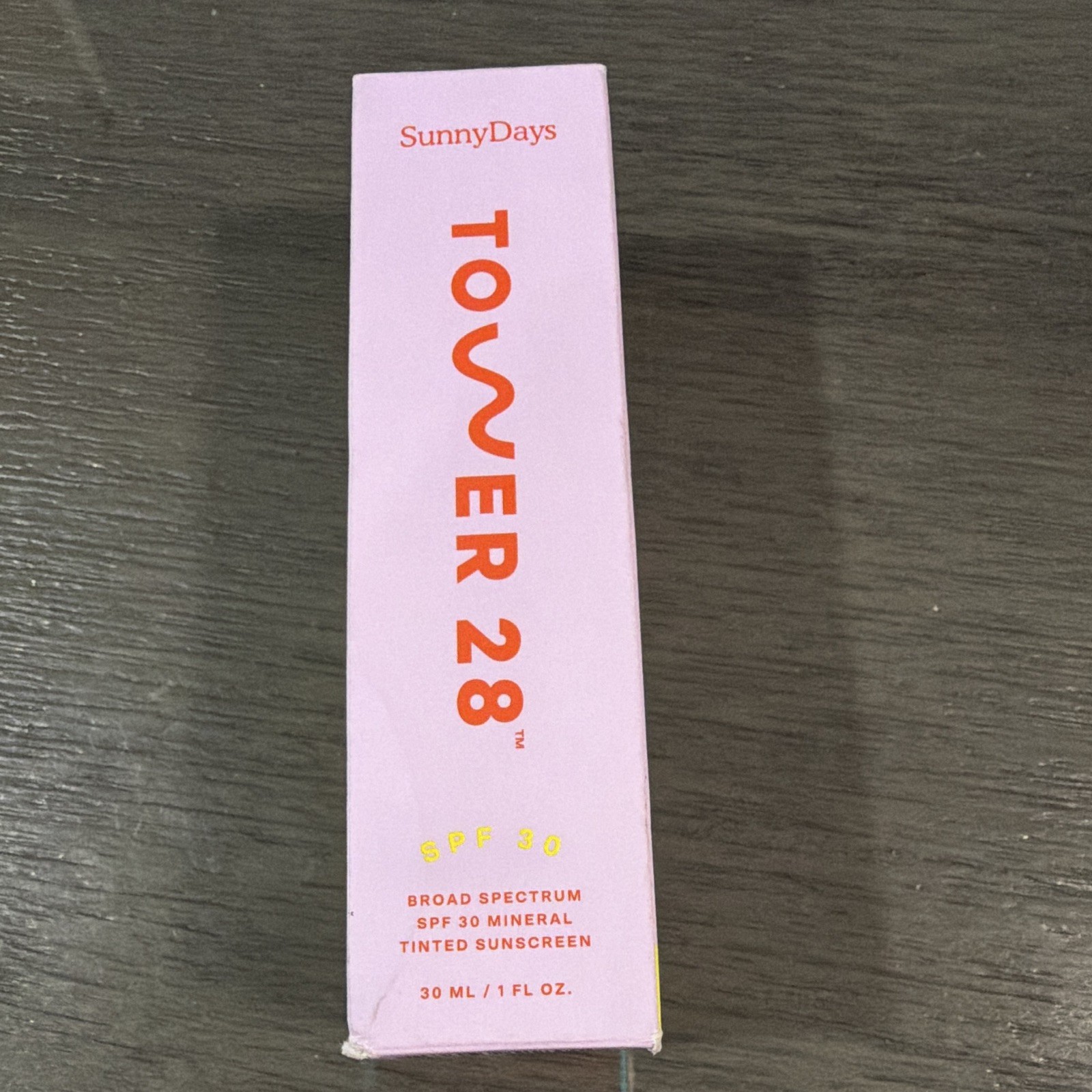 NIB 100% Authentic Tower 28 Beauty SunnyDays Skin Tint,1oz,13 la cienega