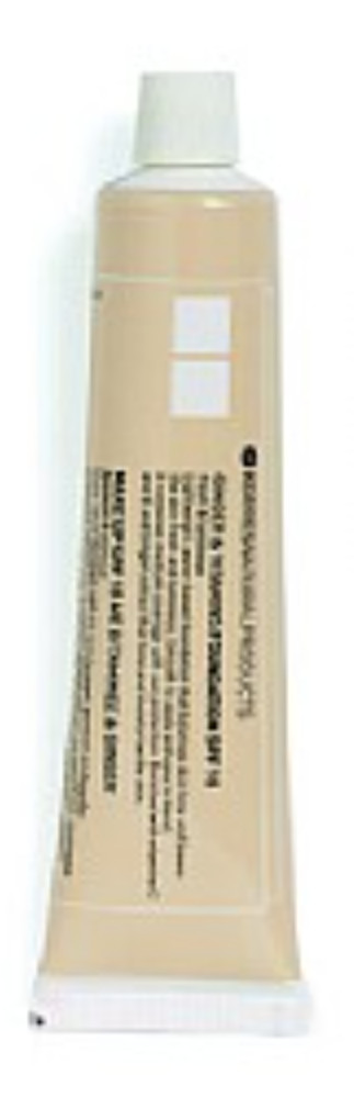 Korres Ginger & Vitamins Lightweight Foundation w/ SPF 10 in the shade LF6
