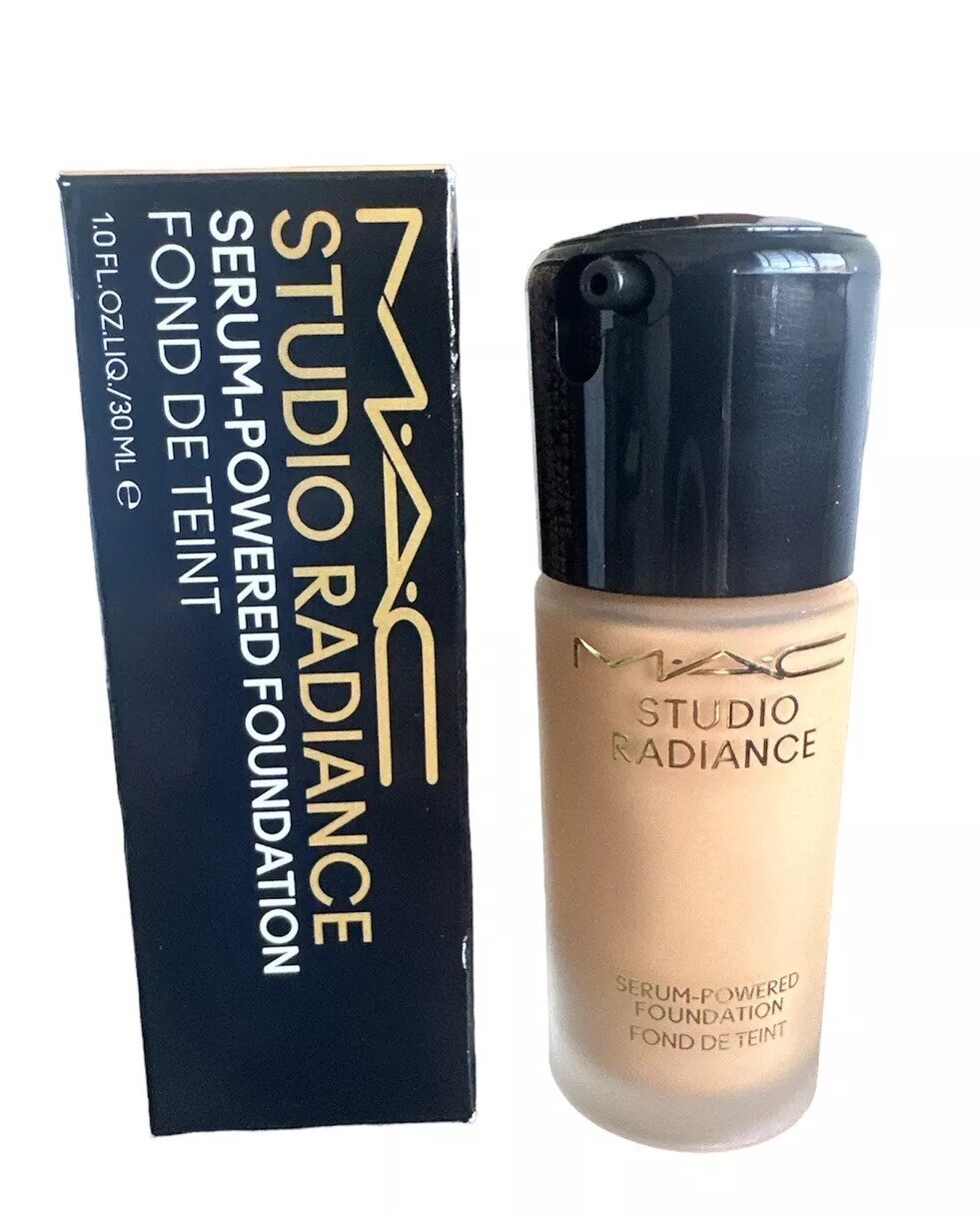 MAC Cosmetics Studio Radiance Serum Powered Foundation NC35, New In Box