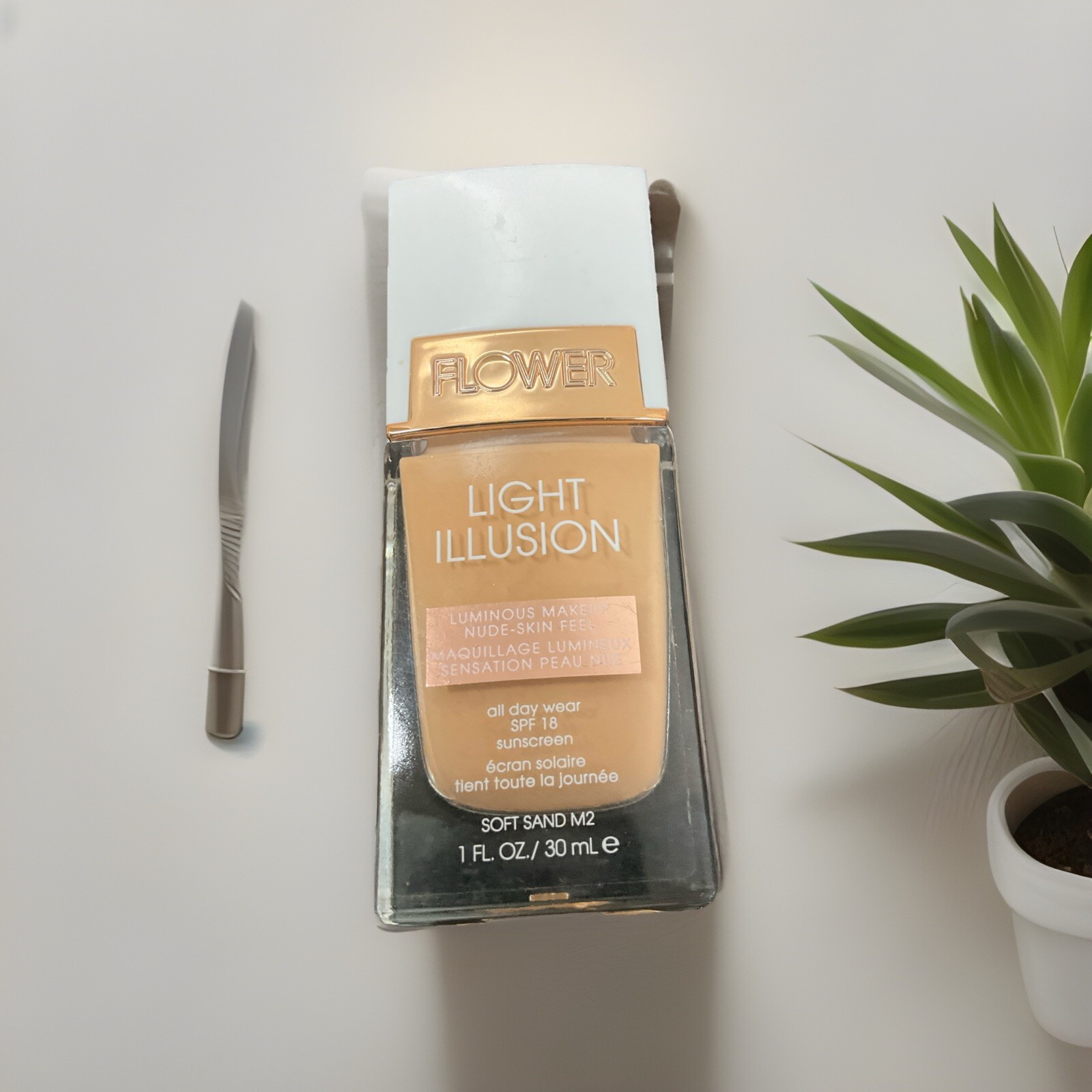Flower Beauty Soft Sand M2 Light Illusion Liquid Foundation SPF 18 – 1 fl oz