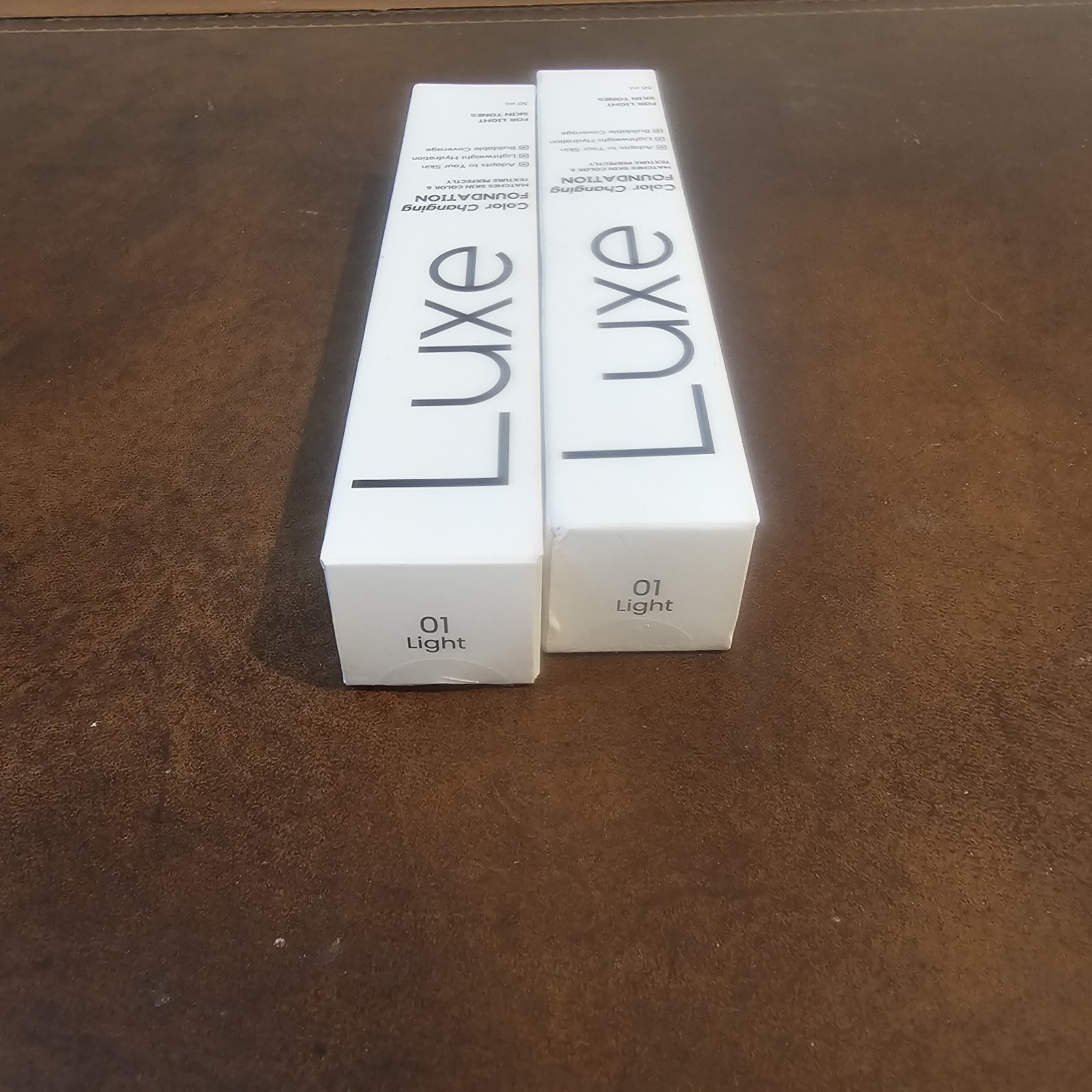 Luxe Research Color Changing Foundation for Women – 30 mL LIGHT skin tone – Two