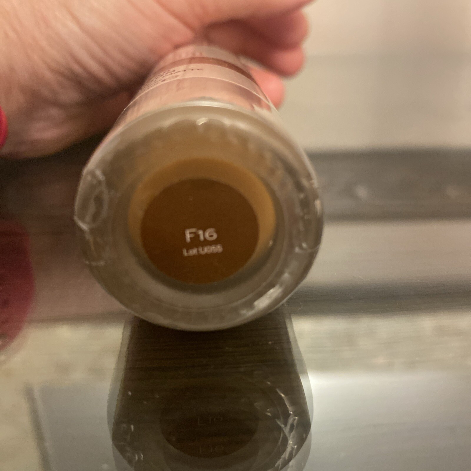 REVOLUTION- IRL FILTER Longwear Foundation- Breathable soft Matte (F16) – NEW