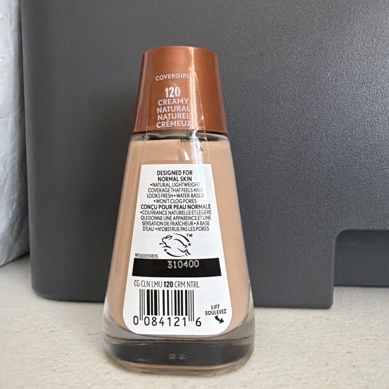 CoverGirl Clean Liquid Foundation # 120 Creamy Natural – New SEALED