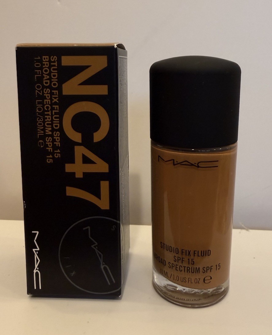 MAC Cosmetics Studio Fix Fluid SPF 15 Foundation NC47
