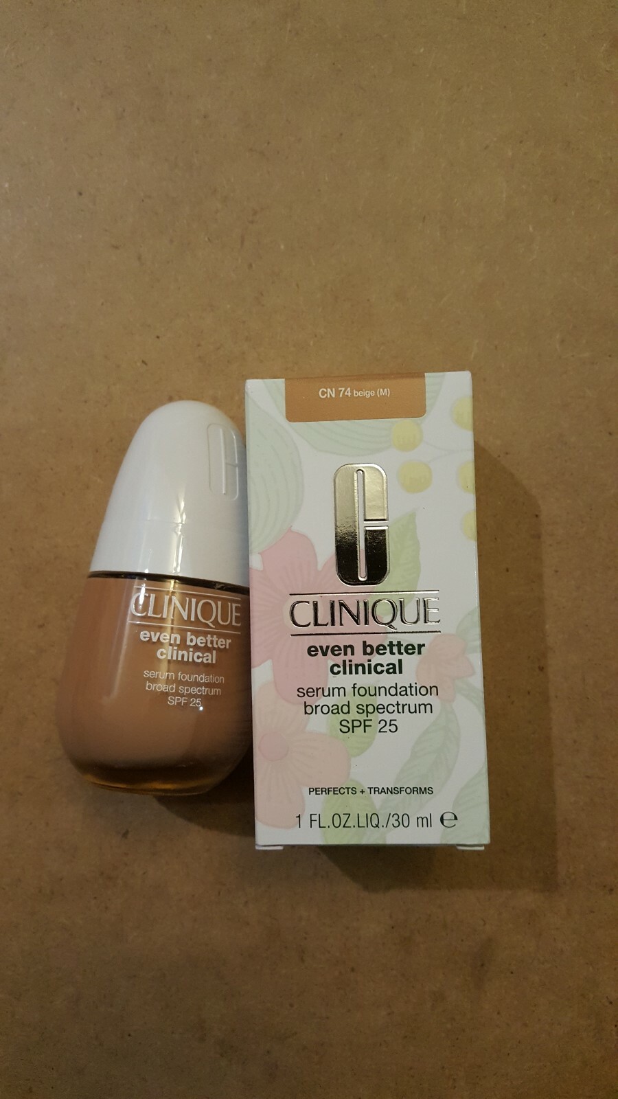 Clinique Even Better Clinical Serum Foundation. CN 74 Beige (M) 1 Fl Oz