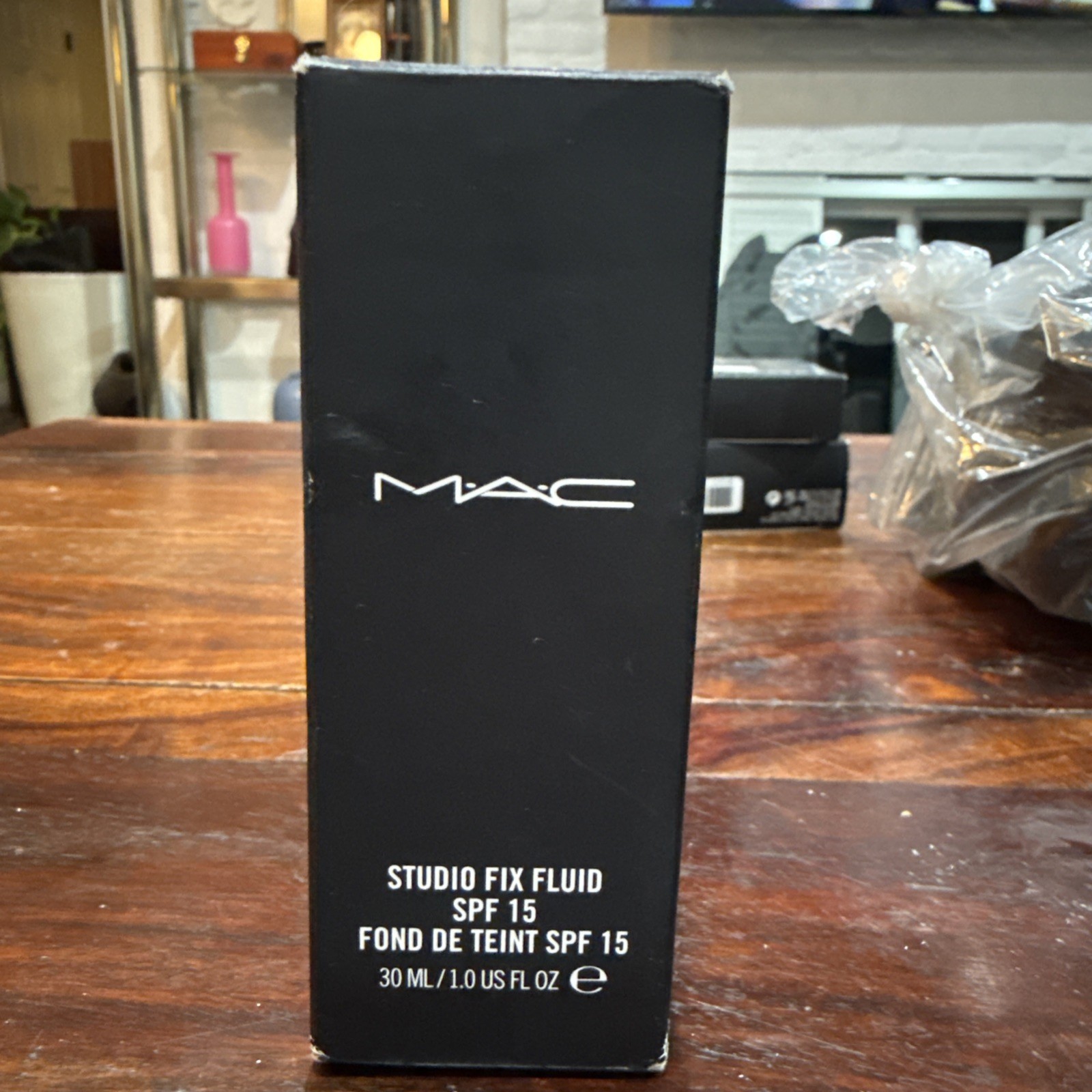 MAC Studio Fix Fluid SPF 15 NW10