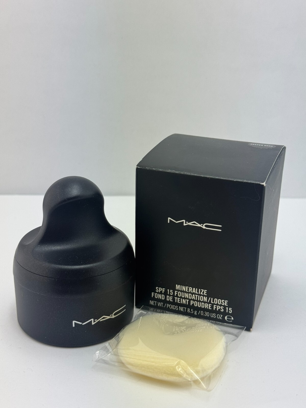 MAC Mineralize Loose Foundation SPF 15 – Deeper Dark – 8.5g Powder