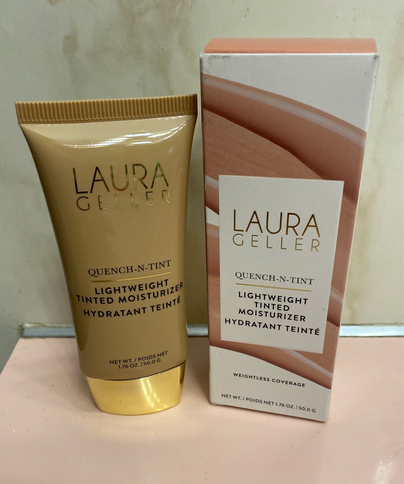 LAURA GELLER ~ QUENCH-N-TINT LIGHTWEIGHT TINTED MOISTURIZER ~ Medium 1.76 oz