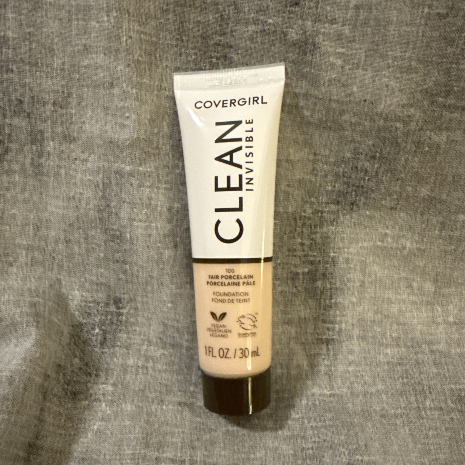 Covergirl Clean Invisible Foundation 1 fl oz Sealed 100 – Fair Porcelain