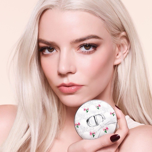 Dior Forever Cushion Case – White Floral Bow Limited Edition (Case Only)