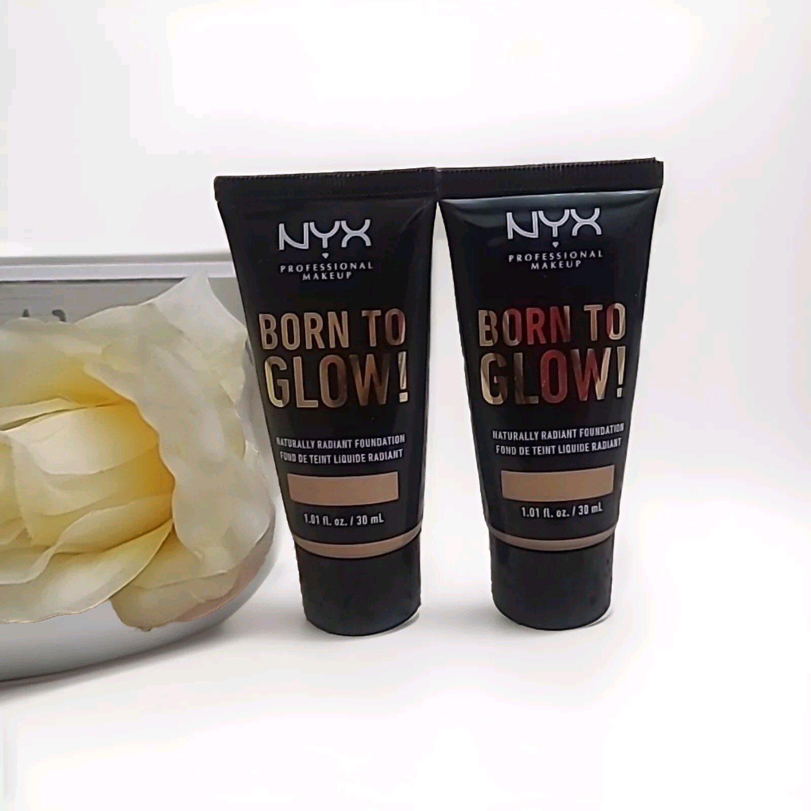 NYX MAKEUP Born To Glow Naturally Radiant Foundation 1.01.oz BTGRF 09 M Olive P2