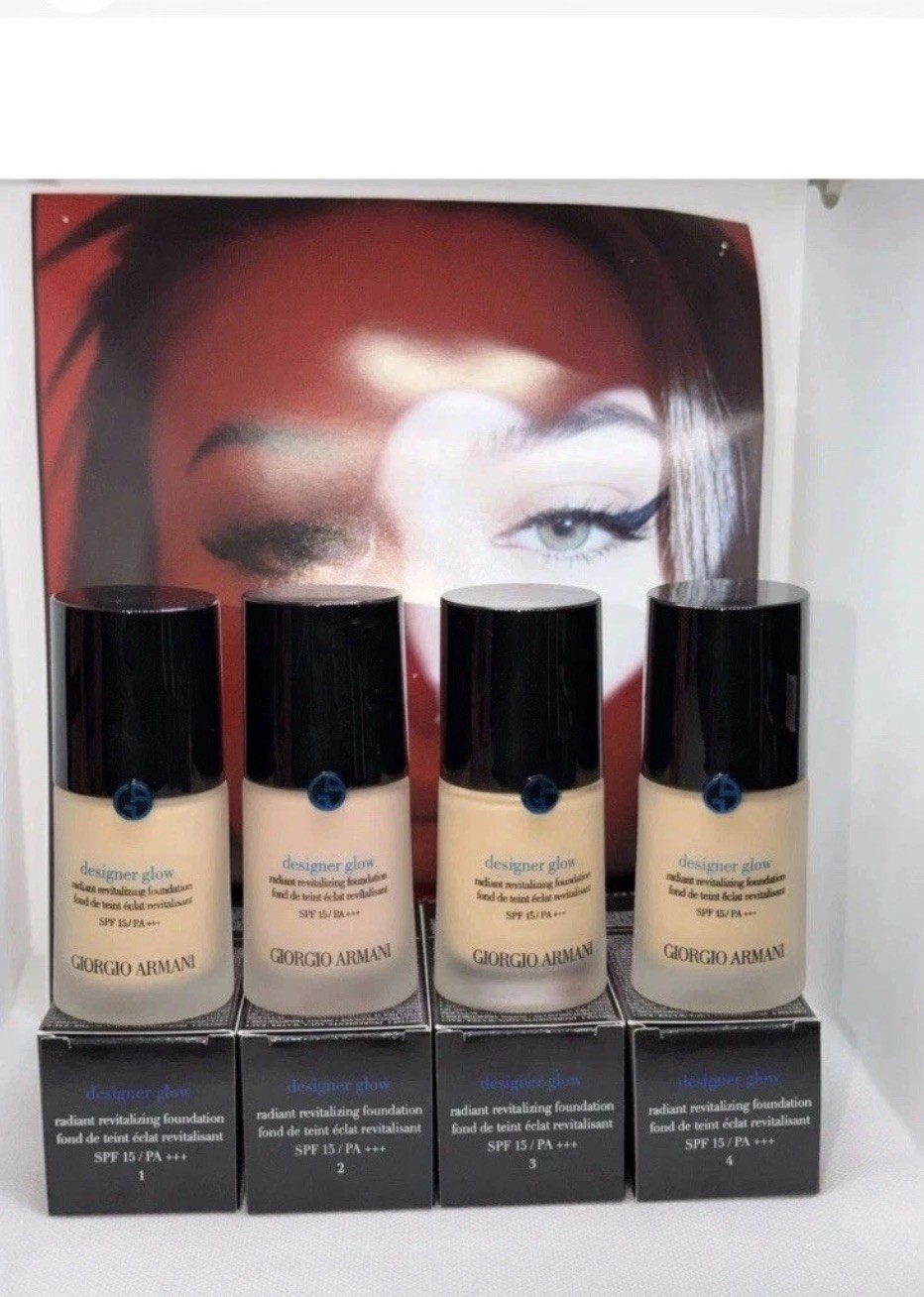 GIORGIO ARMANI DESIGNER GLOW RADIANT REVITALIZING FOUNDATION Full Size NIB