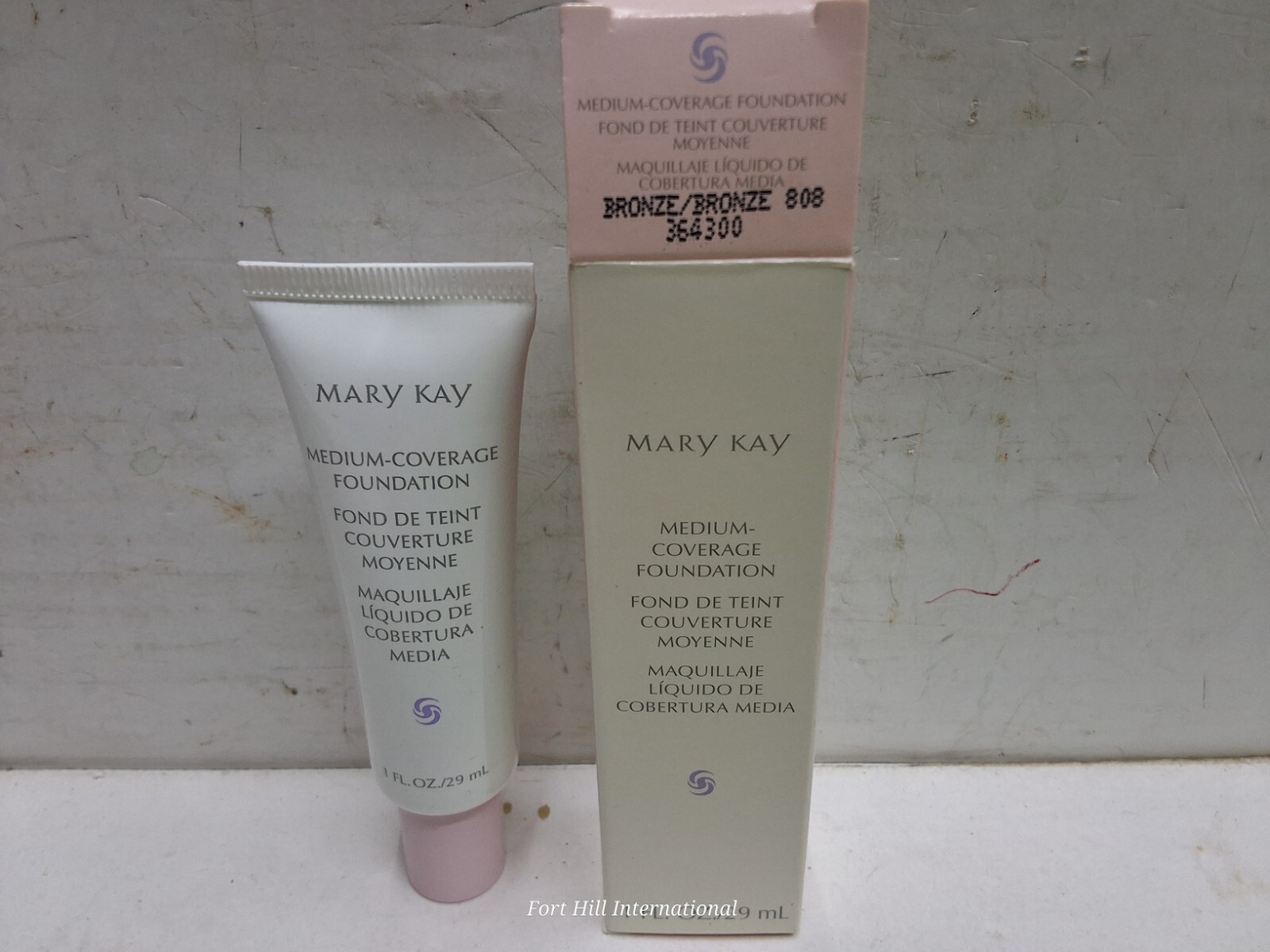 Mary Kay medium coverage foundation normal to oily skin bronze 808 364300