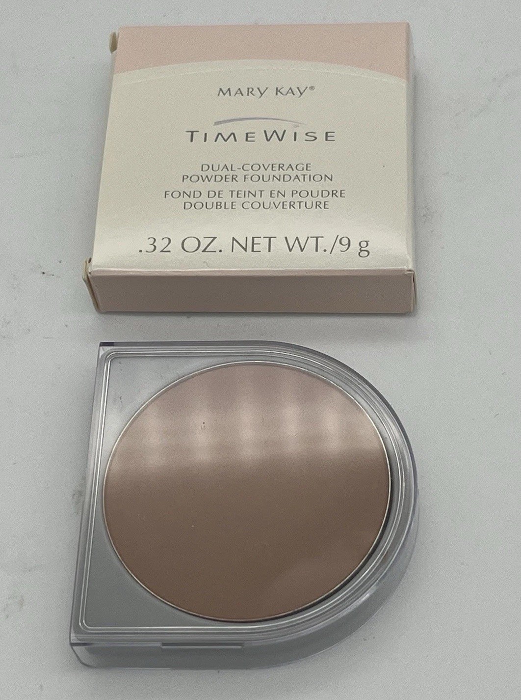 Mary Kay Timewise Dual Coverage Powder Foundation Bronze 607 .32 oz Net Wt. / 9g